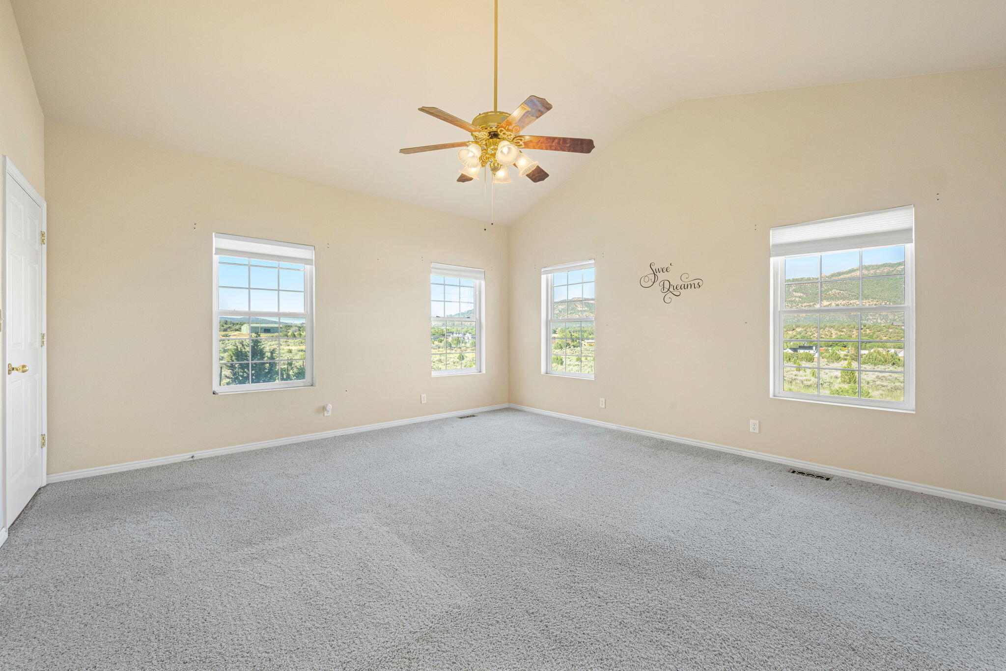 BLACKRIDGE RANCHES - Residential