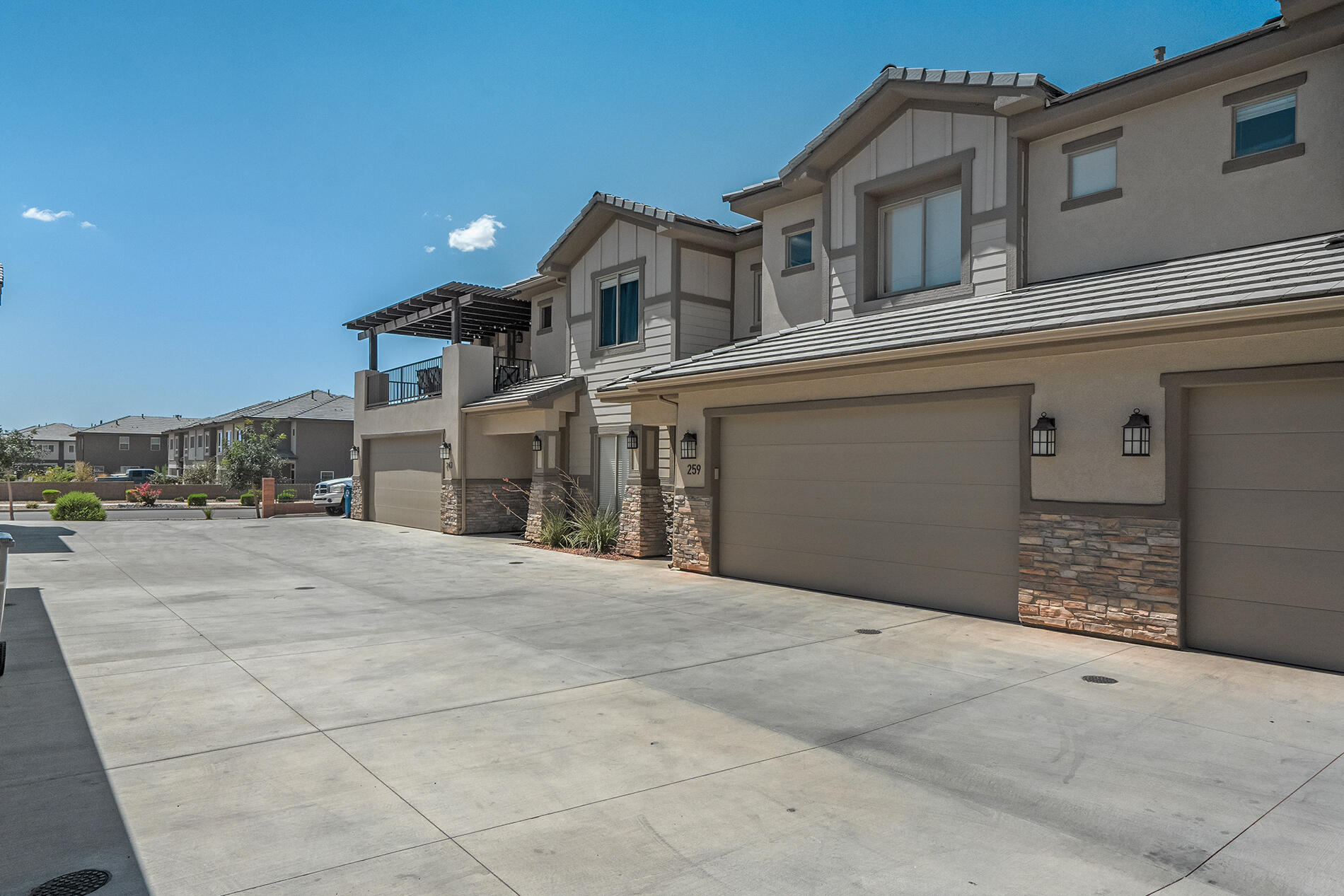 ZION VILLAGE TWHM - Residential