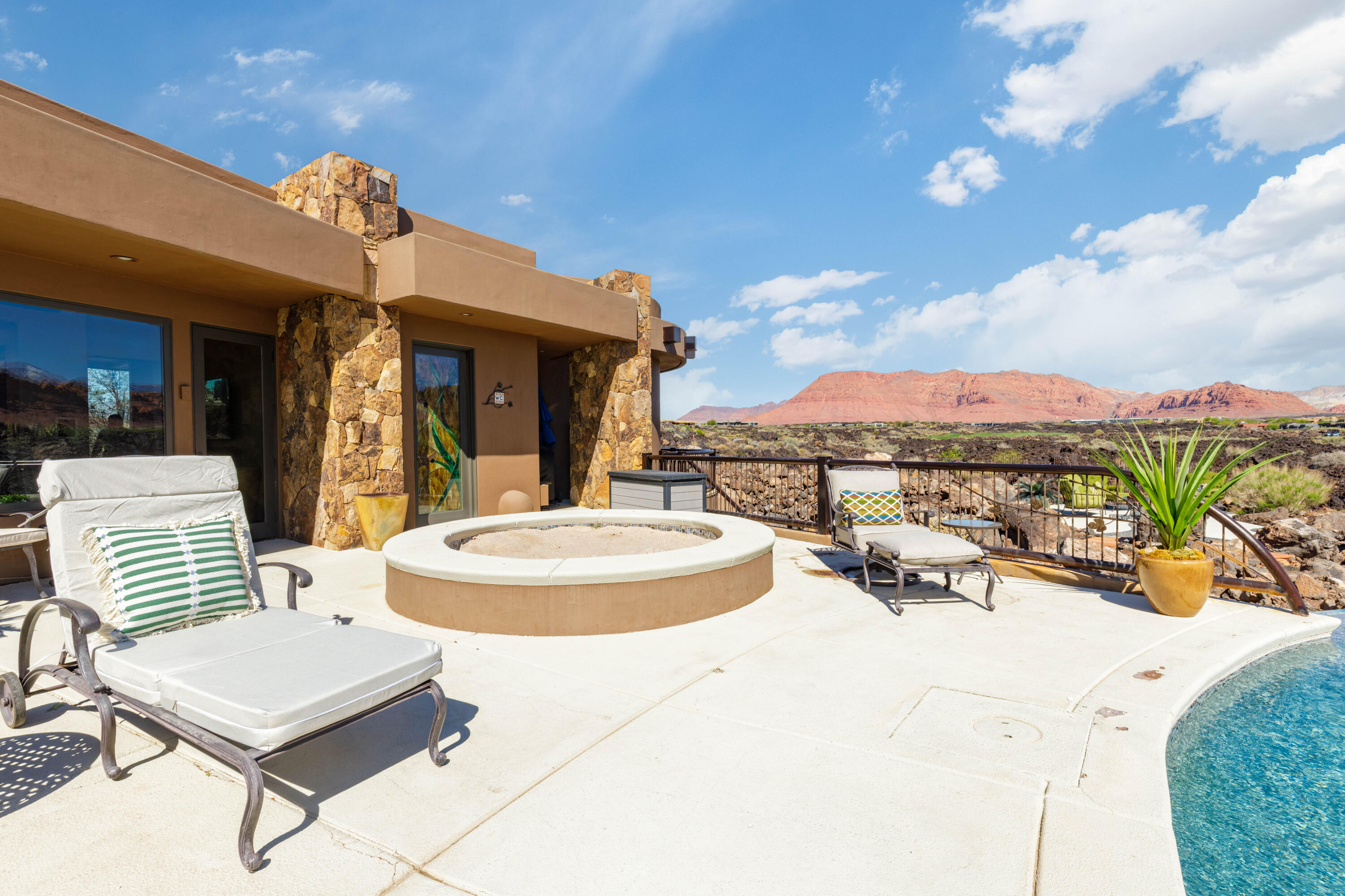 ENTRADA AT SNOW CANYON CHACO WEST - Residential