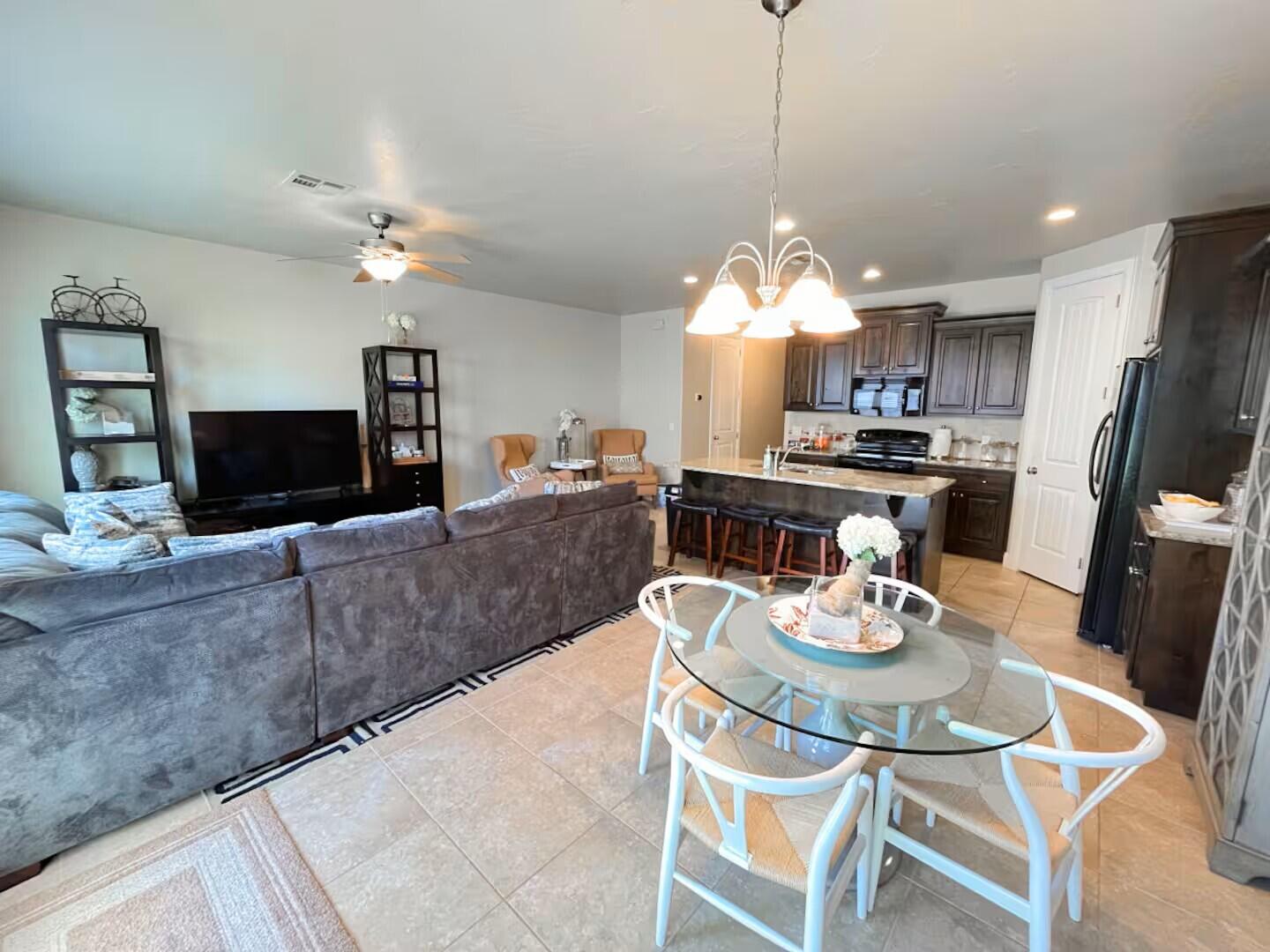 CORAL RIDGE TOWNHOMES - Residential