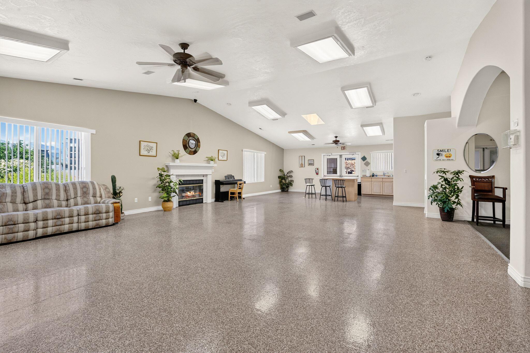 RIDGEPOINTE - Residential