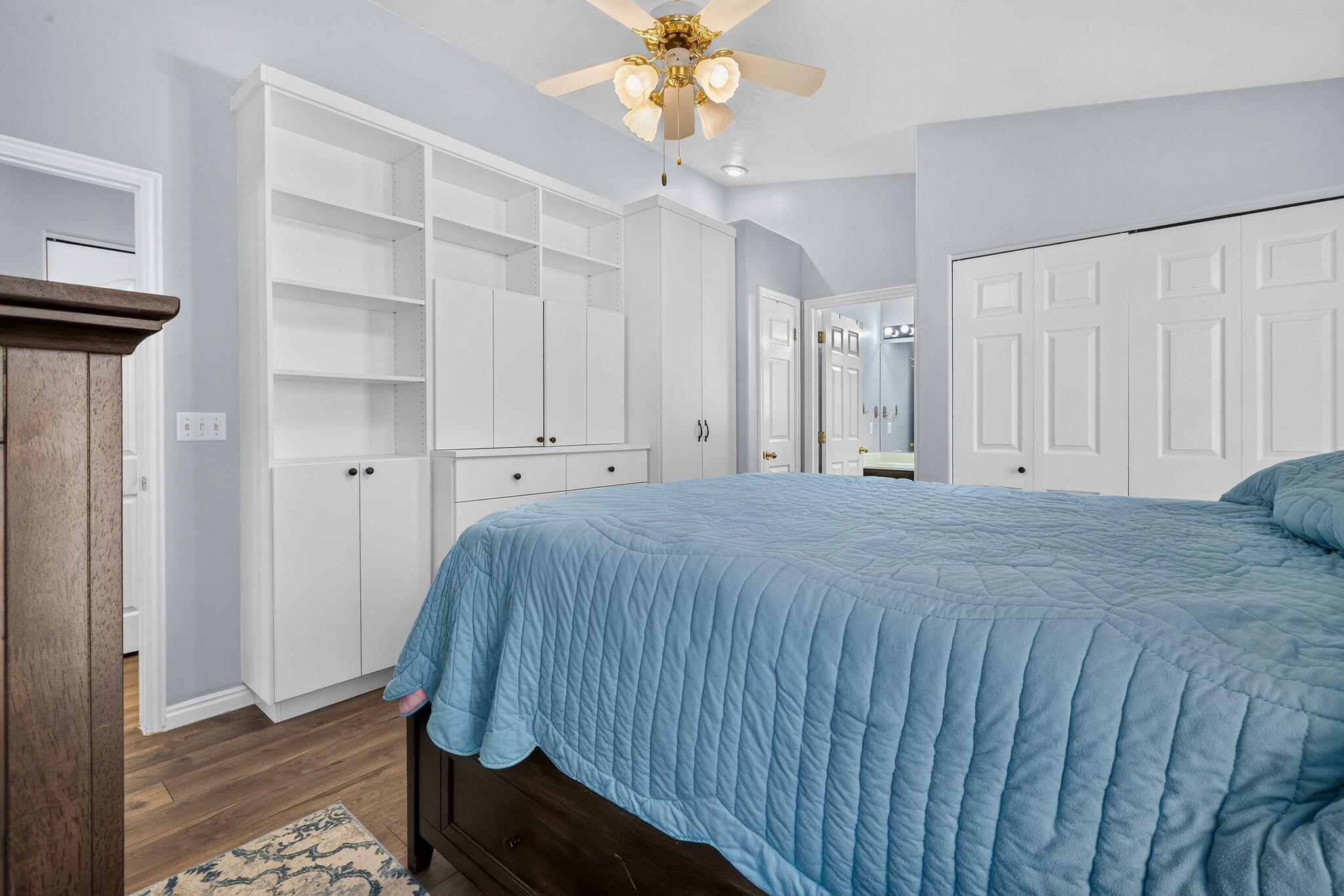 RIDGEPOINTE - Residential