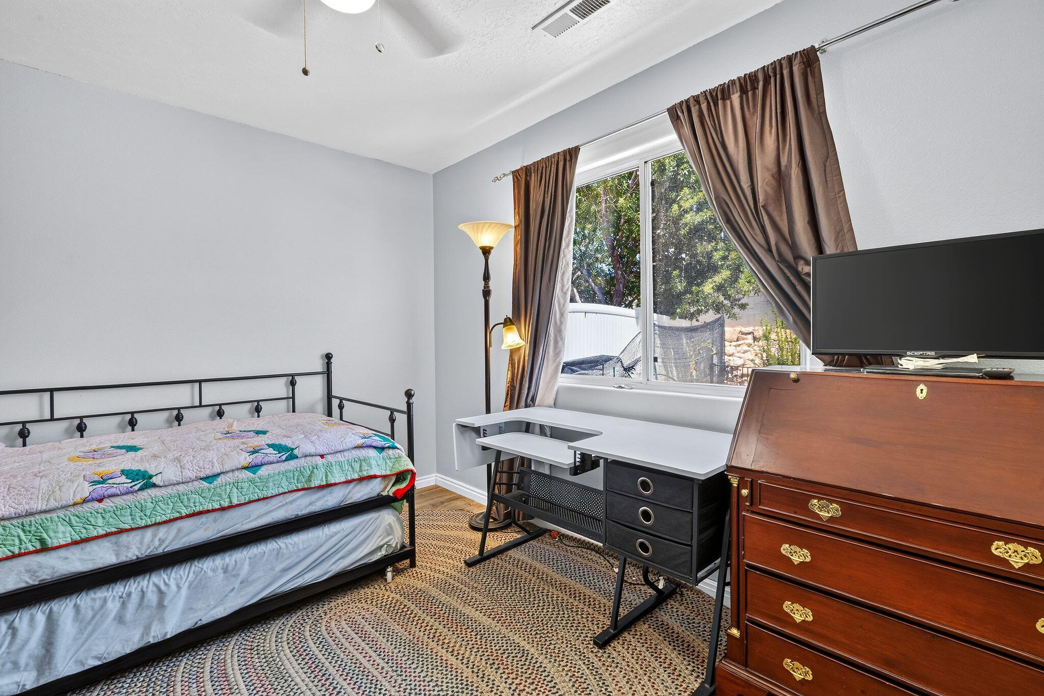 RIDGEPOINTE - Residential