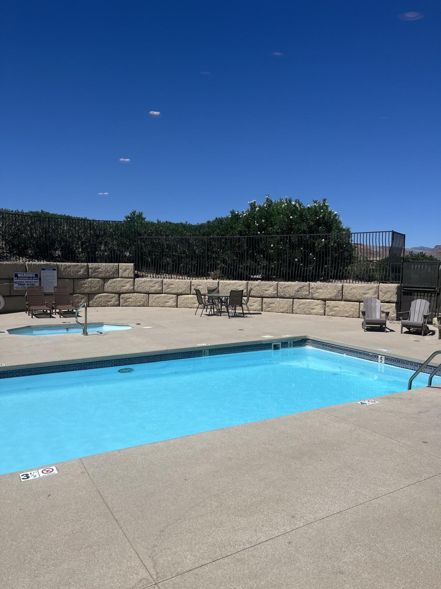 BELLA TERRAZZA AT SUNBROOK - Residential