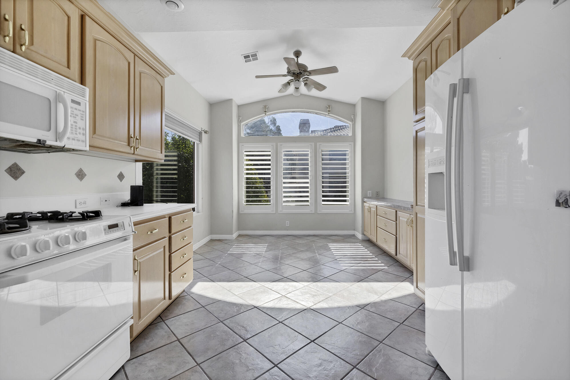 TAMARACK RIDGE ESTATES - Residential