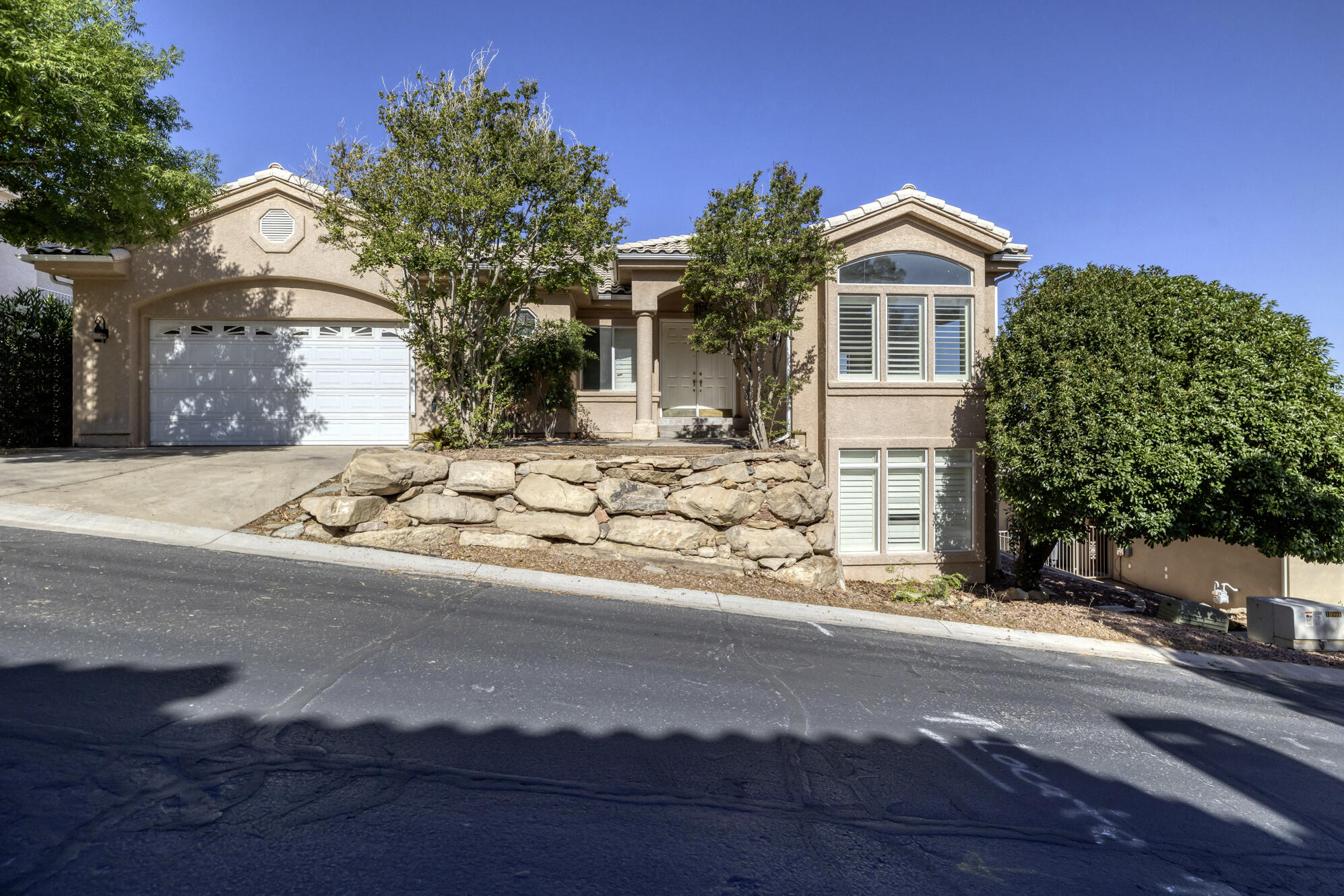 TAMARACK RIDGE ESTATES - Residential