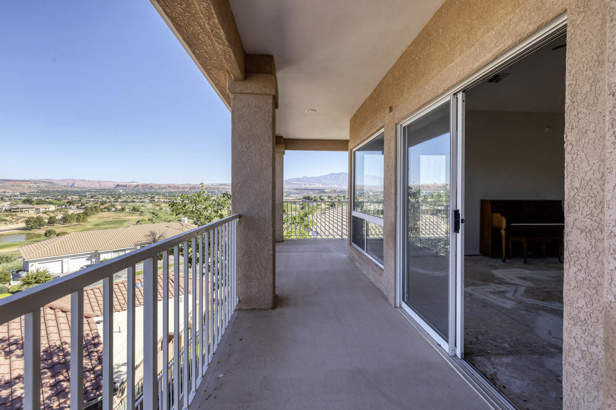 TAMARACK RIDGE ESTATES - Residential