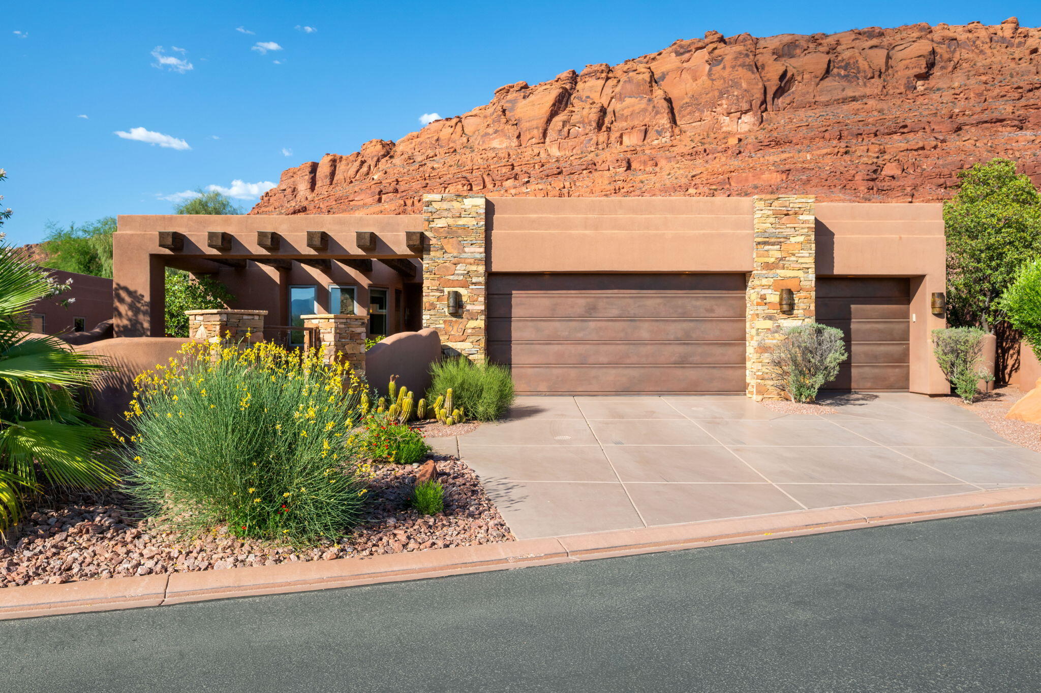 ENTRADA KACHINA SPRINGS EAST - Residential