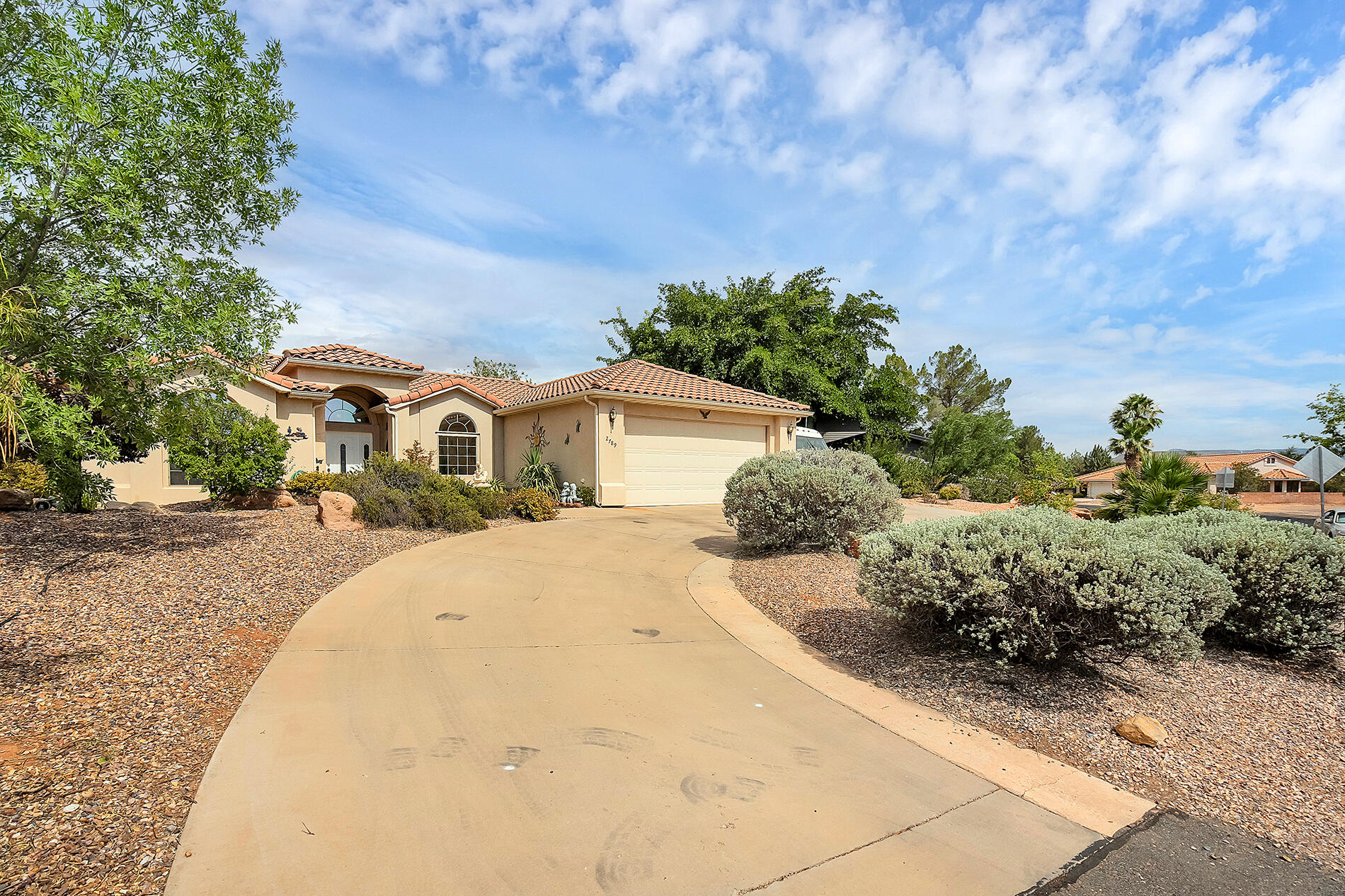 BLOOMINGTON COUNTRY CLUB - Residential