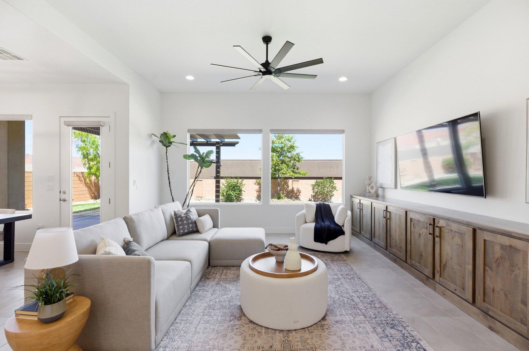 LEDGES OF SG WHITE ROCKS - Residential