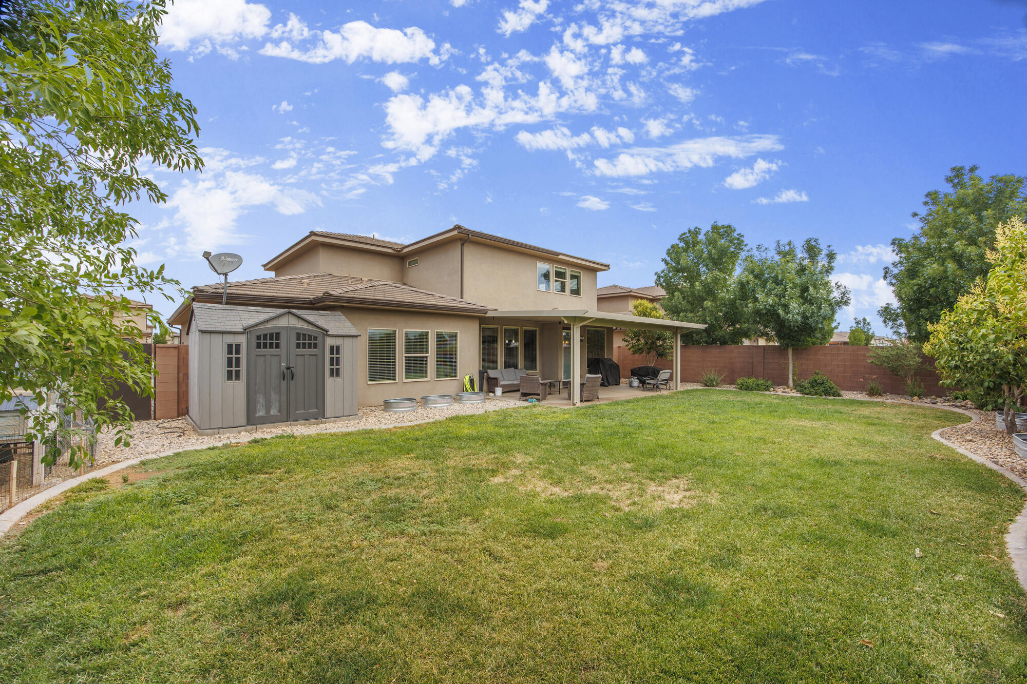 DESERT CREST - Residential