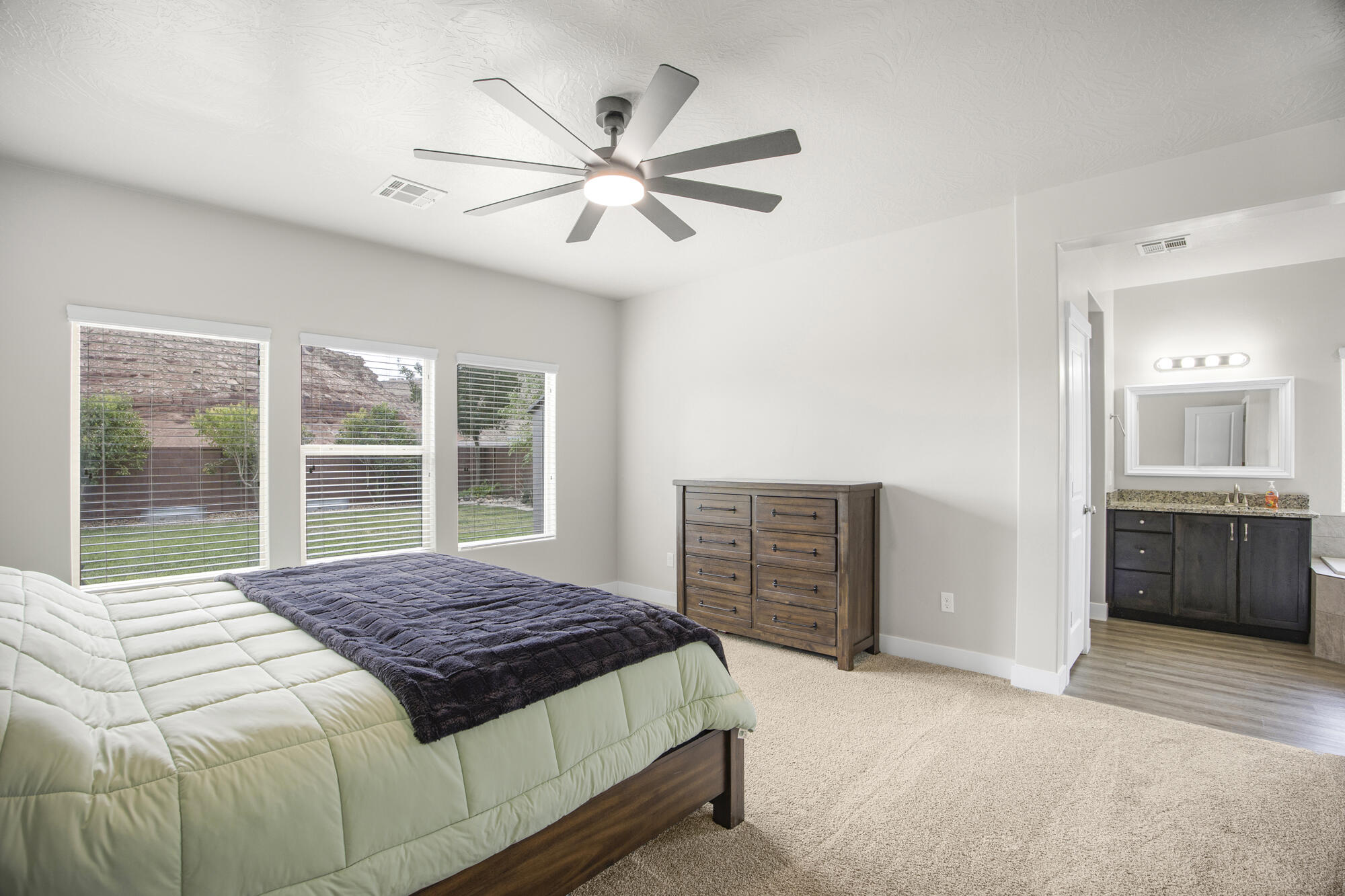 DESERT CREST - Residential