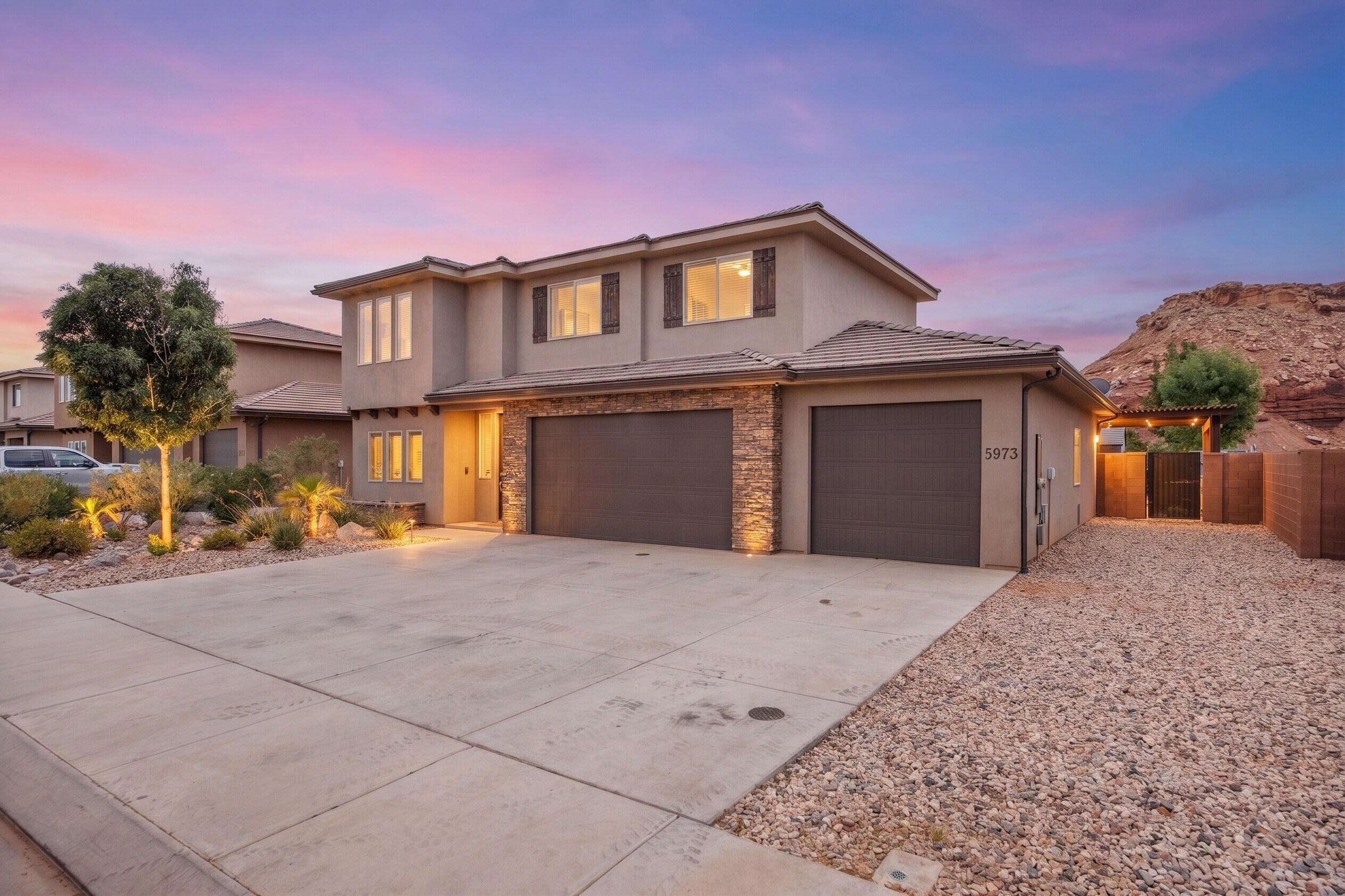 DESERT CREST - Residential