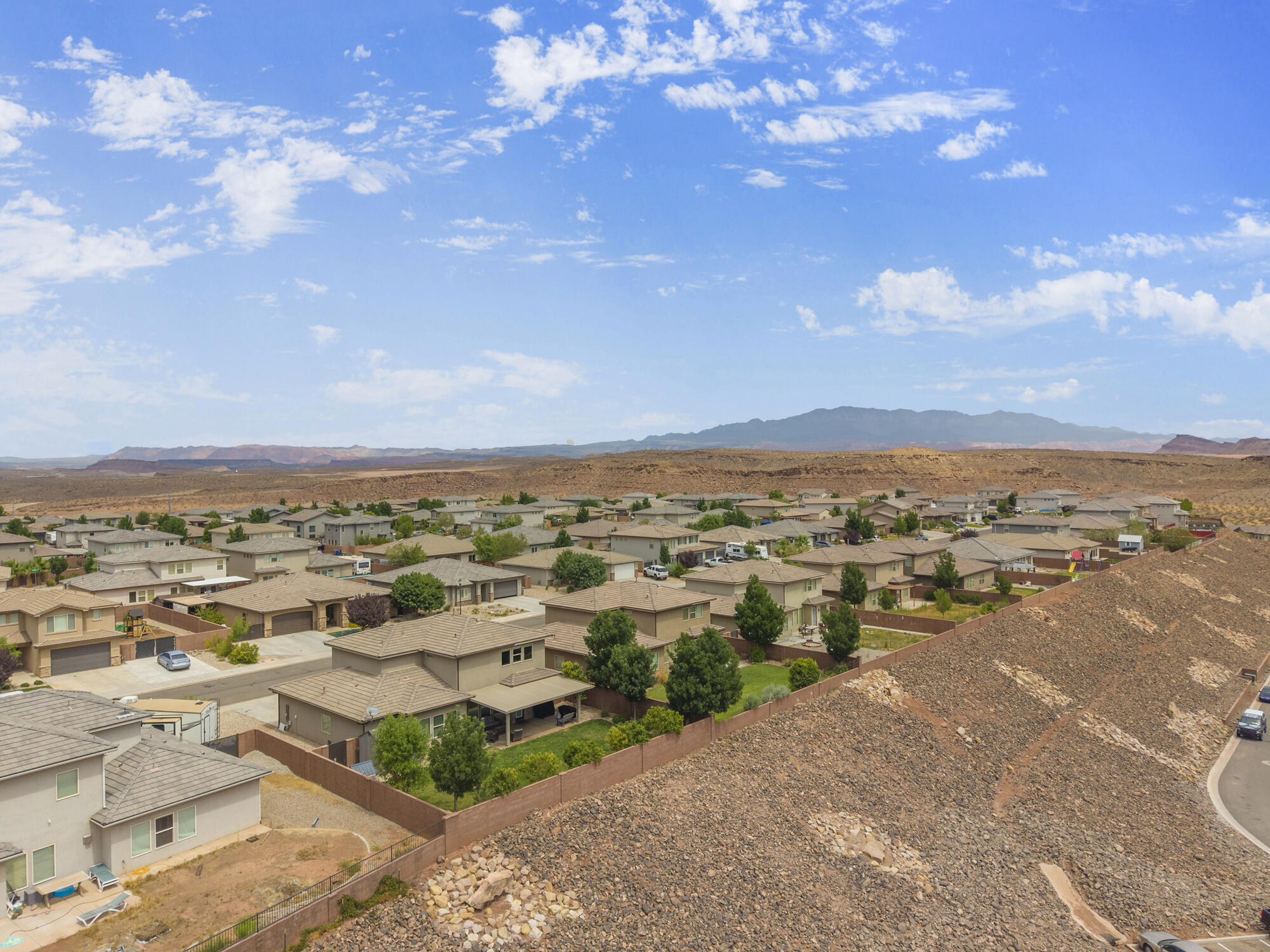 DESERT CREST - Residential