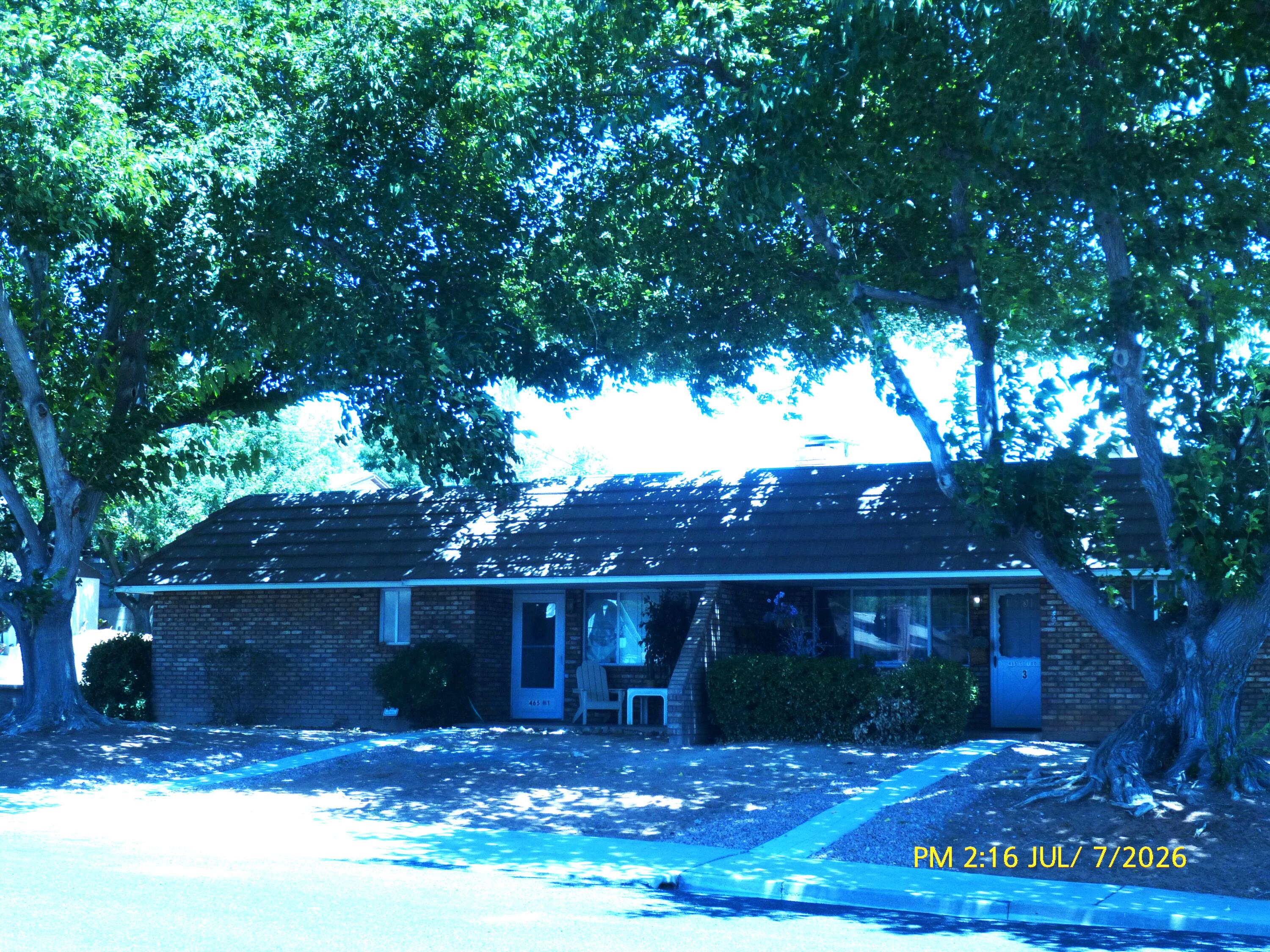 Downtown SG location, one-level, spacious with 1-car garage.  Granite counters in kitchen, baths, Upgraded LVP flooring in all living areas, kitchen and dining area has tile floors. The living room window looks west, and the brick fireplace along the south wall makes the winter evenings cozy. Quiet and peaceful neighborhood.