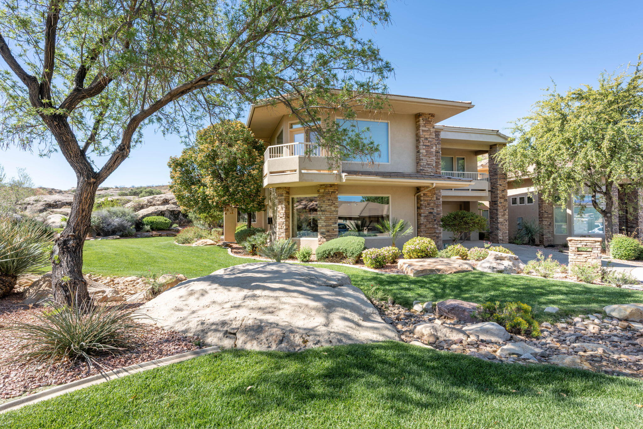STONE CLIFF TOWNHOMES - Residential
