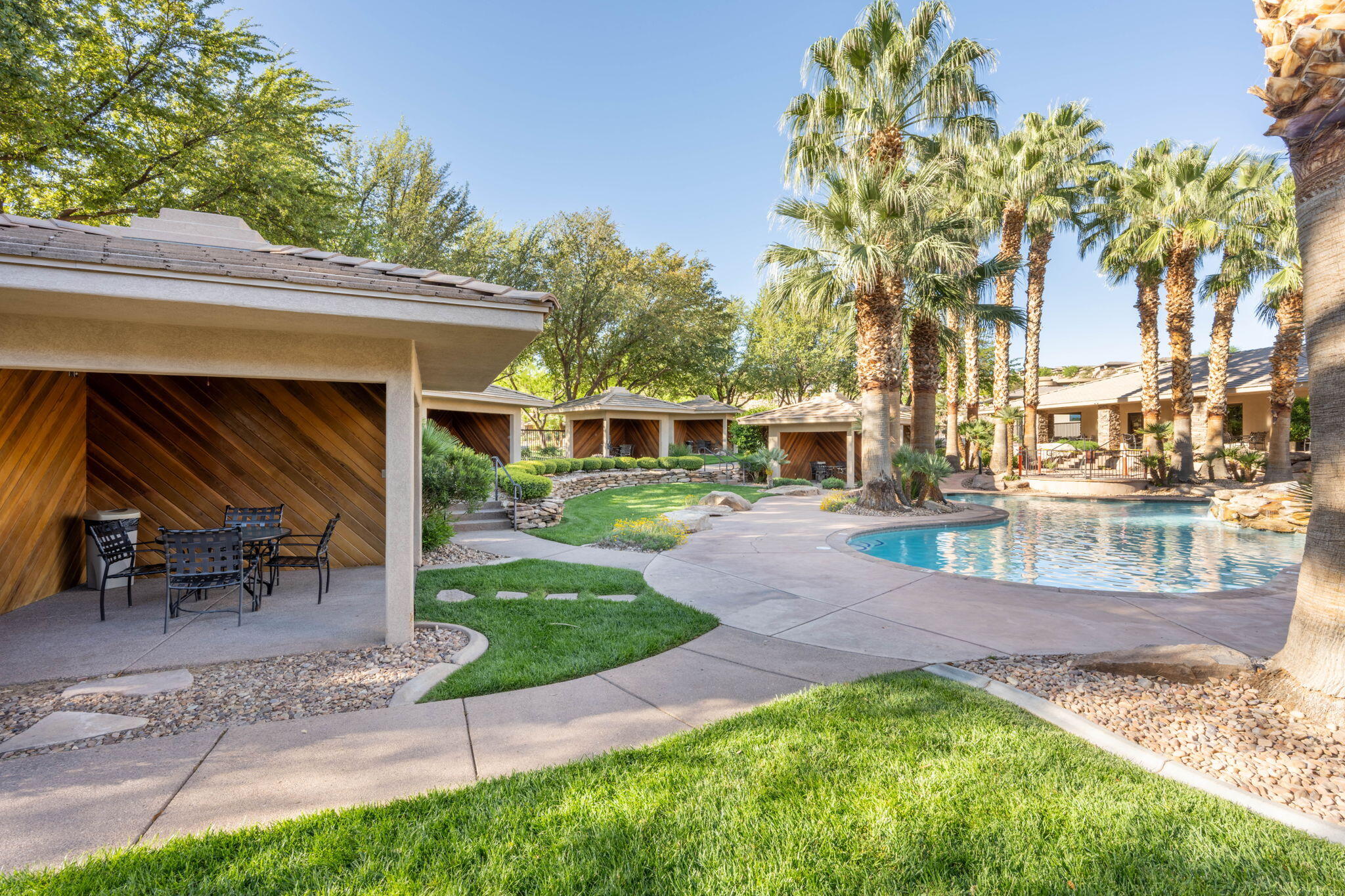STONE CLIFF TOWNHOMES - Residential