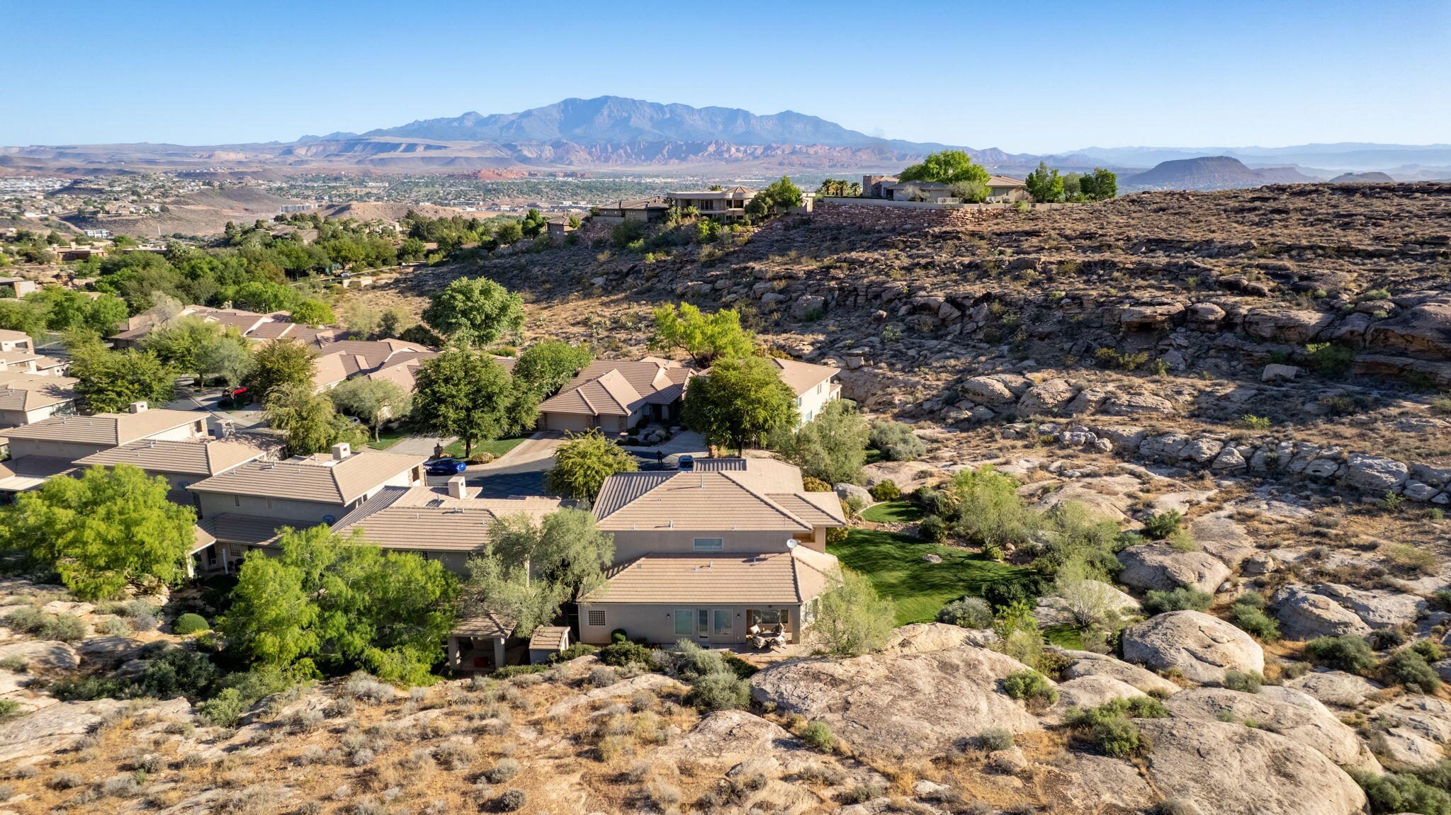 STONE CLIFF TOWNHOMES - Residential