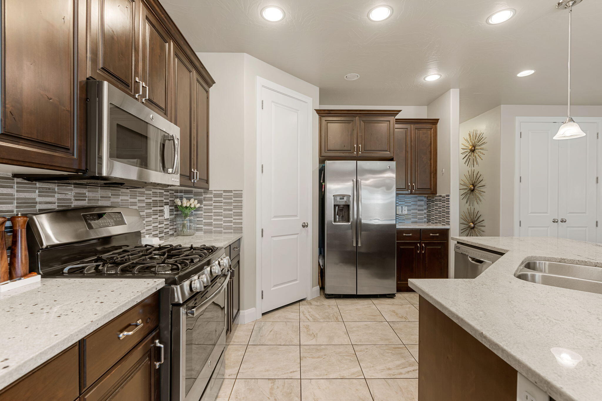 BOULDER SPRINGS VILLAS - Residential