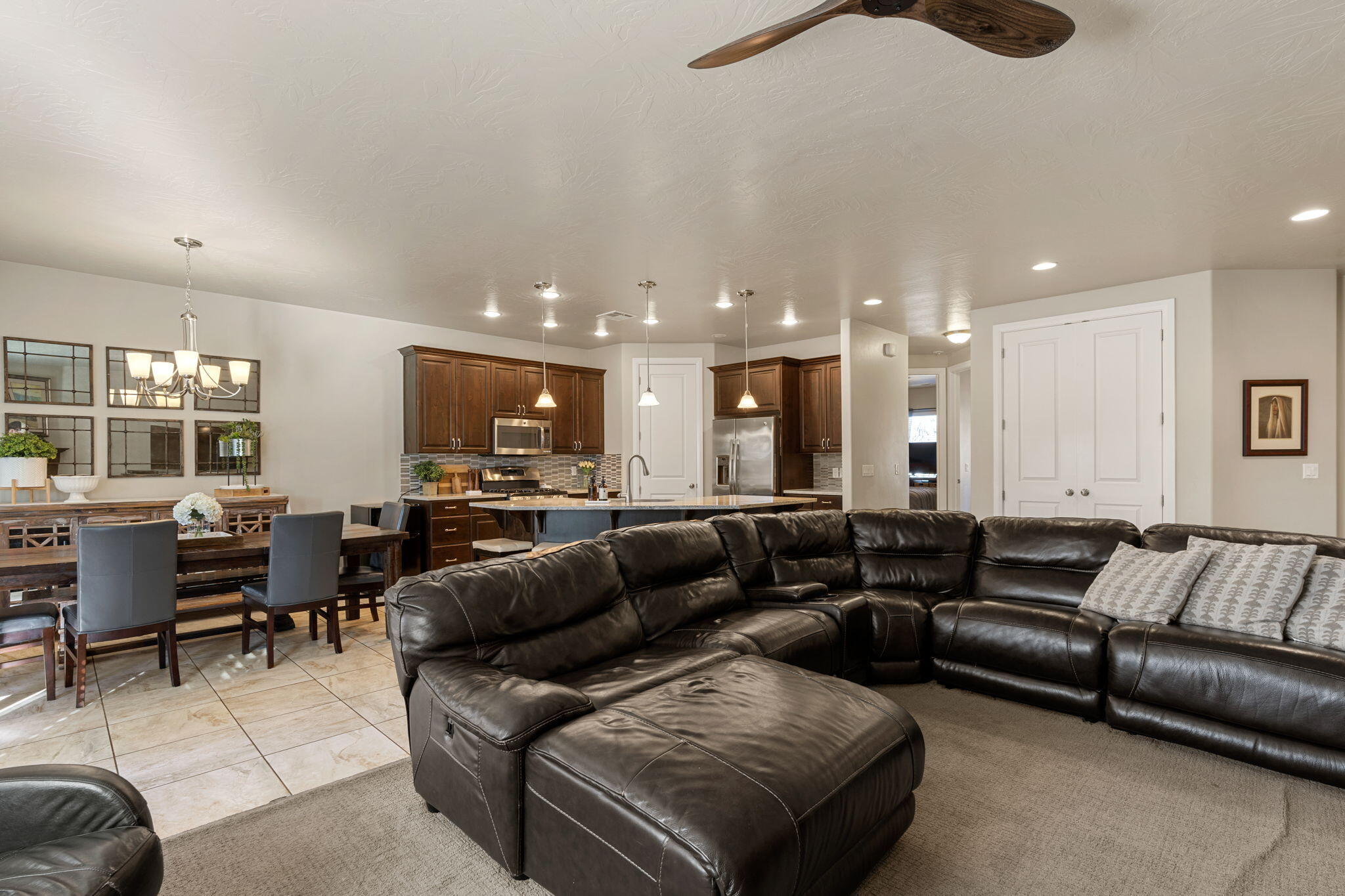 BOULDER SPRINGS VILLAS - Residential