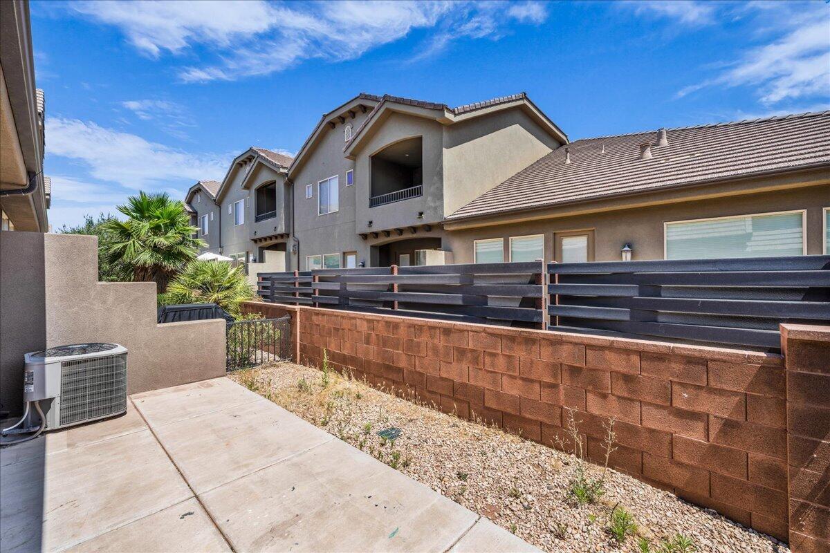 CORAL RIDGE TOWNHOMES - Residential