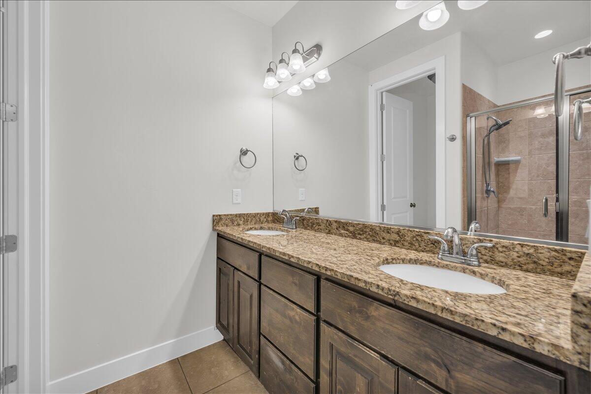CORAL RIDGE TOWNHOMES - Residential