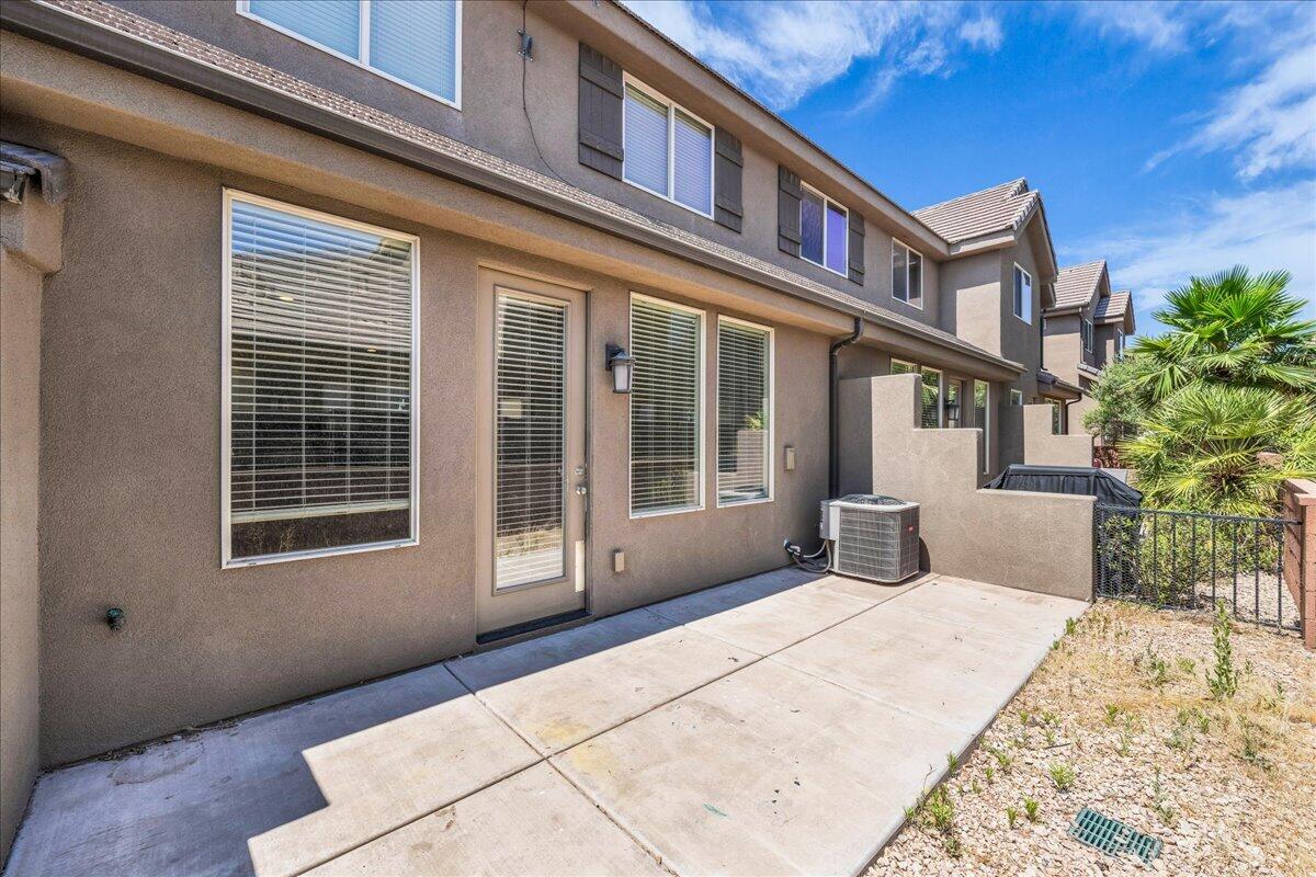 CORAL RIDGE TOWNHOMES - Residential