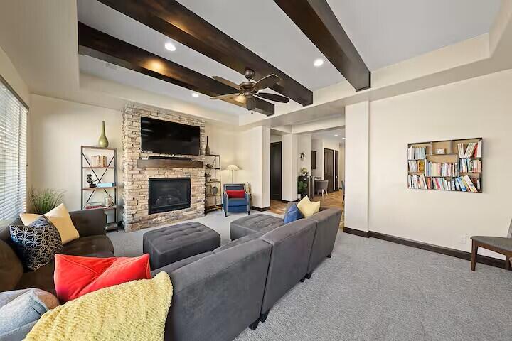 CORAL RIDGE TOWNHOMES - Residential