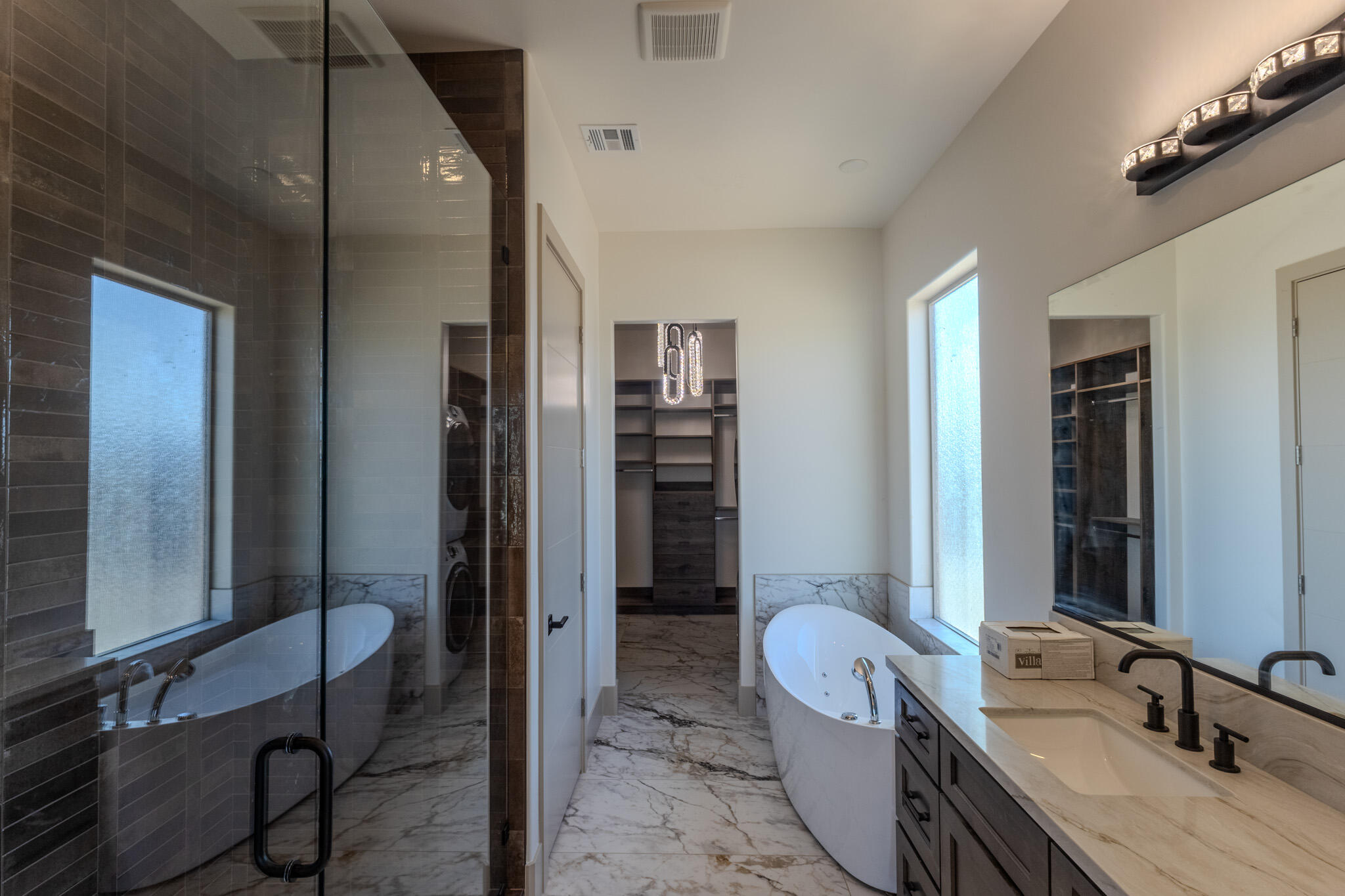 MOUNTAIN VIEW ESTATES - Residential