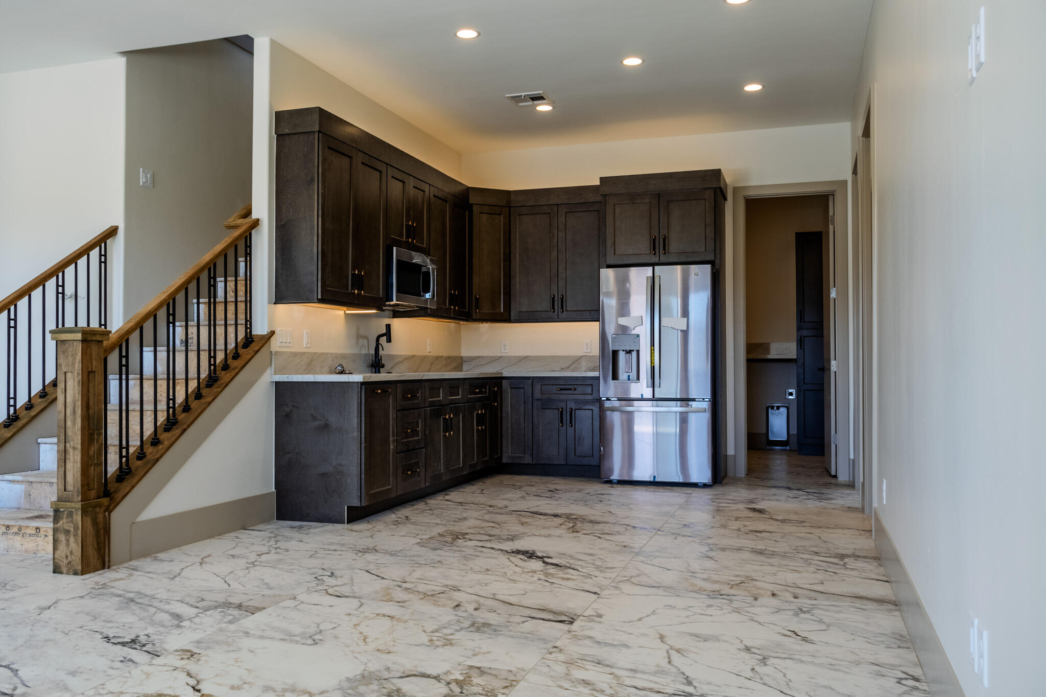 MOUNTAIN VIEW ESTATES - Residential