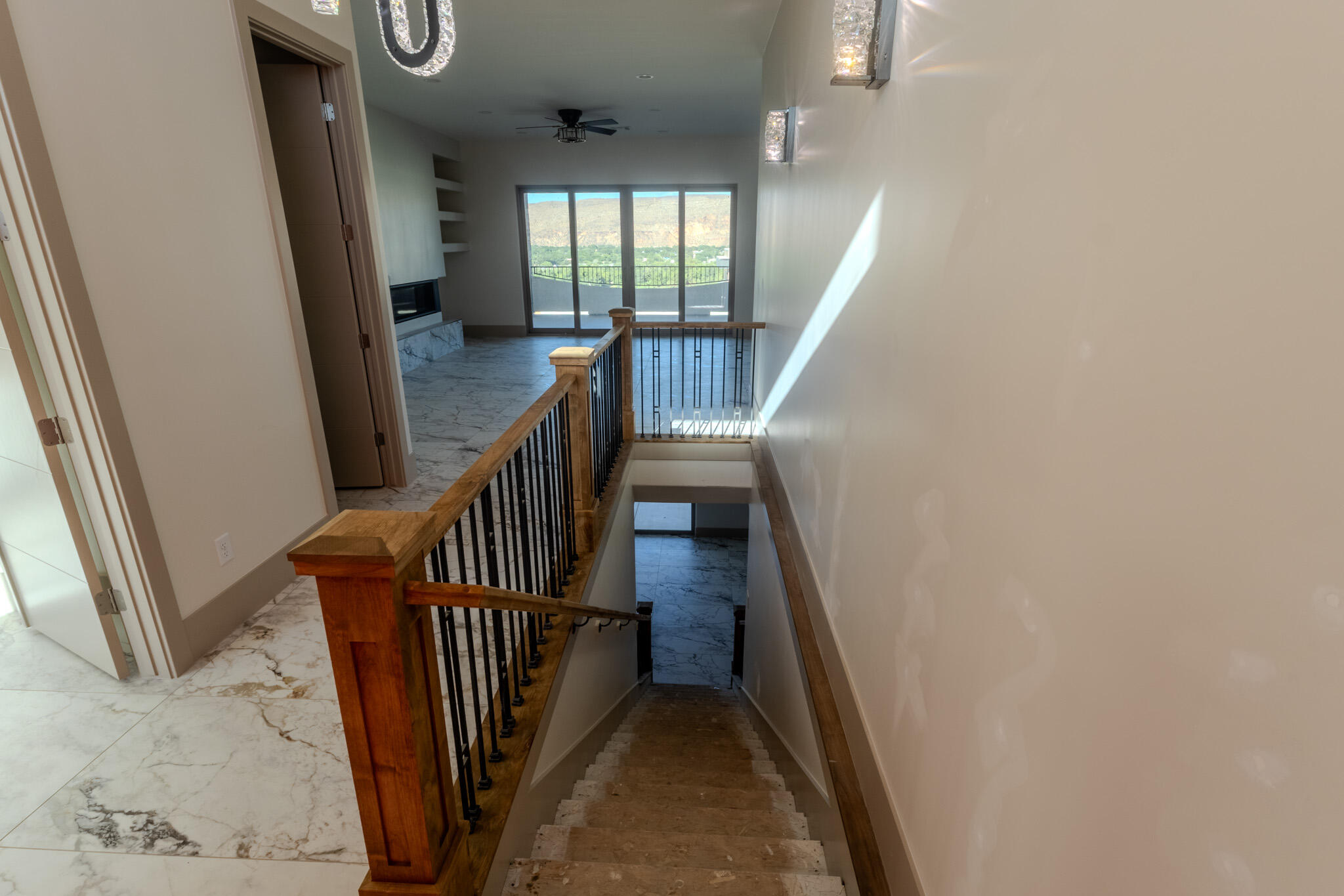 MOUNTAIN VIEW ESTATES - Residential