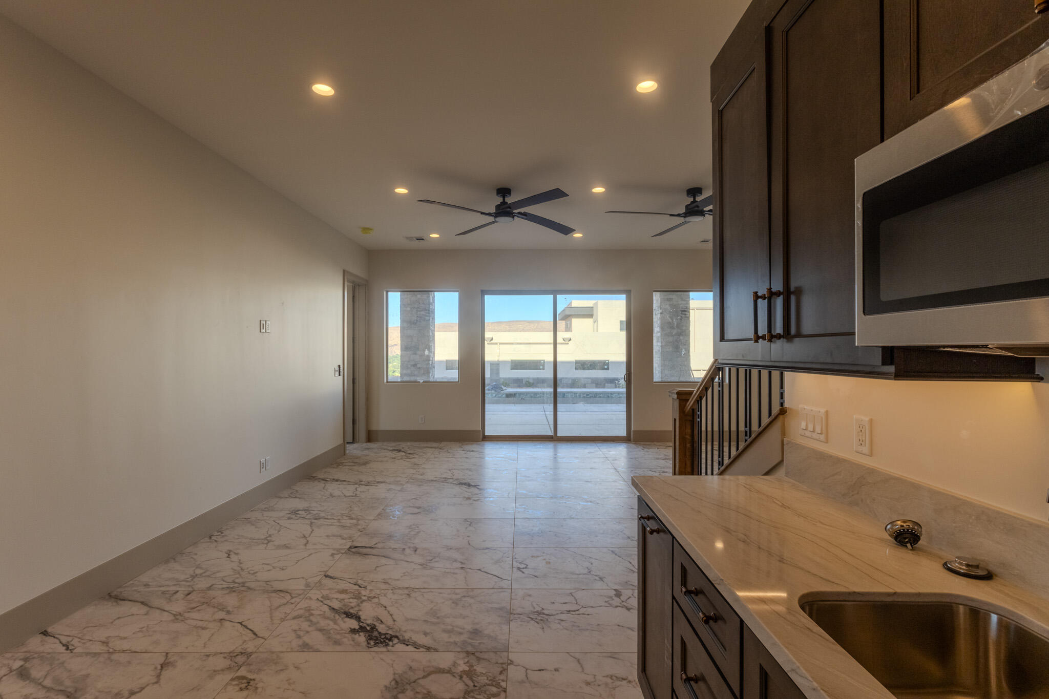 MOUNTAIN VIEW ESTATES - Residential