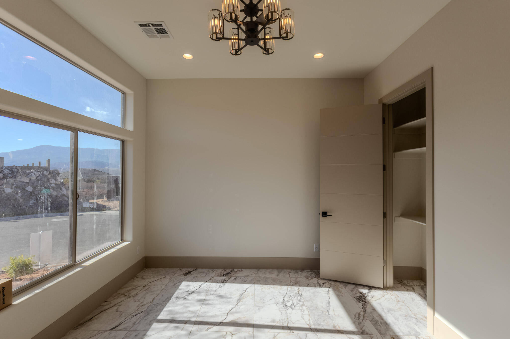 MOUNTAIN VIEW ESTATES - Residential