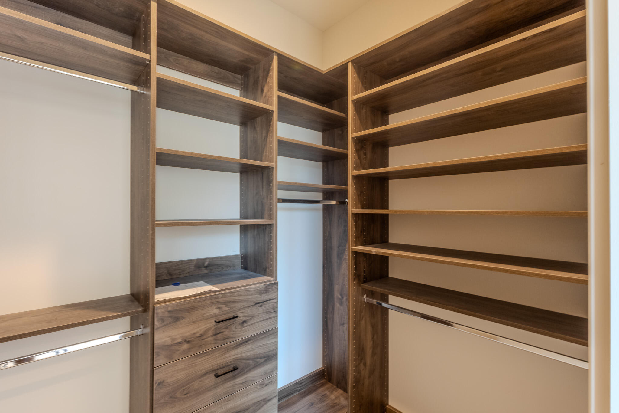 MOUNTAIN VIEW ESTATES - Residential