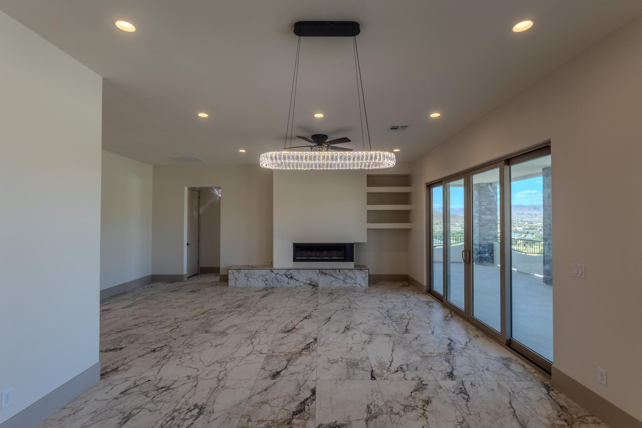 MOUNTAIN VIEW ESTATES - Residential