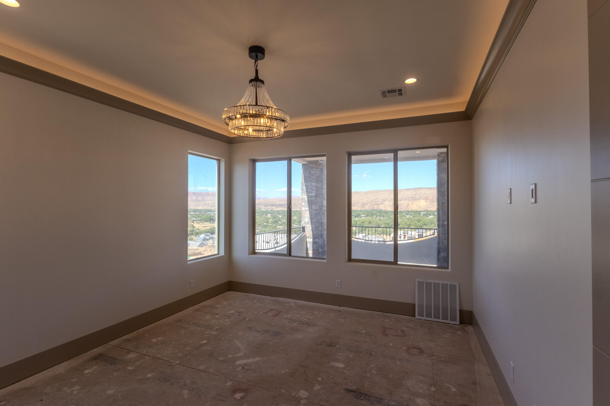MOUNTAIN VIEW ESTATES - Residential