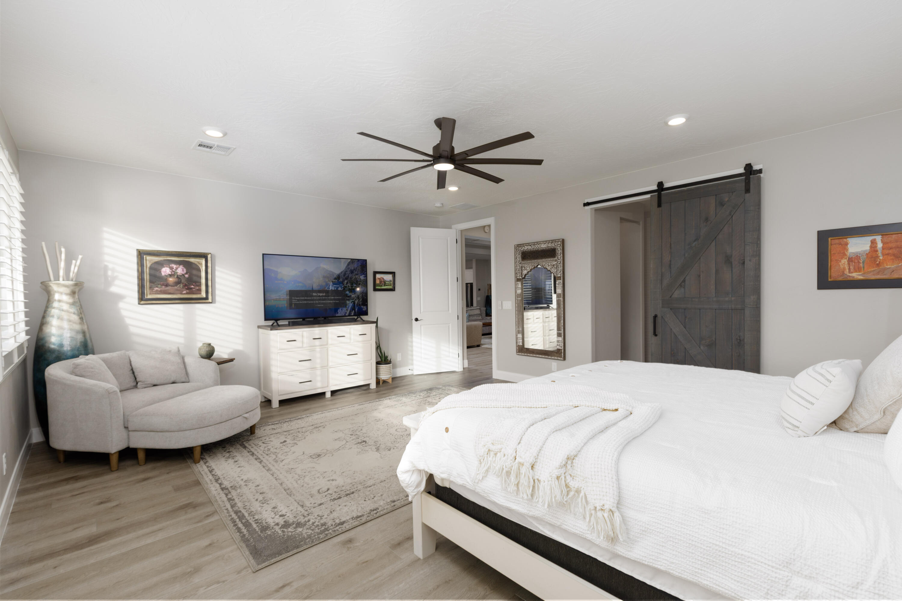 VIEWS AT CORAL CANYON - Residential