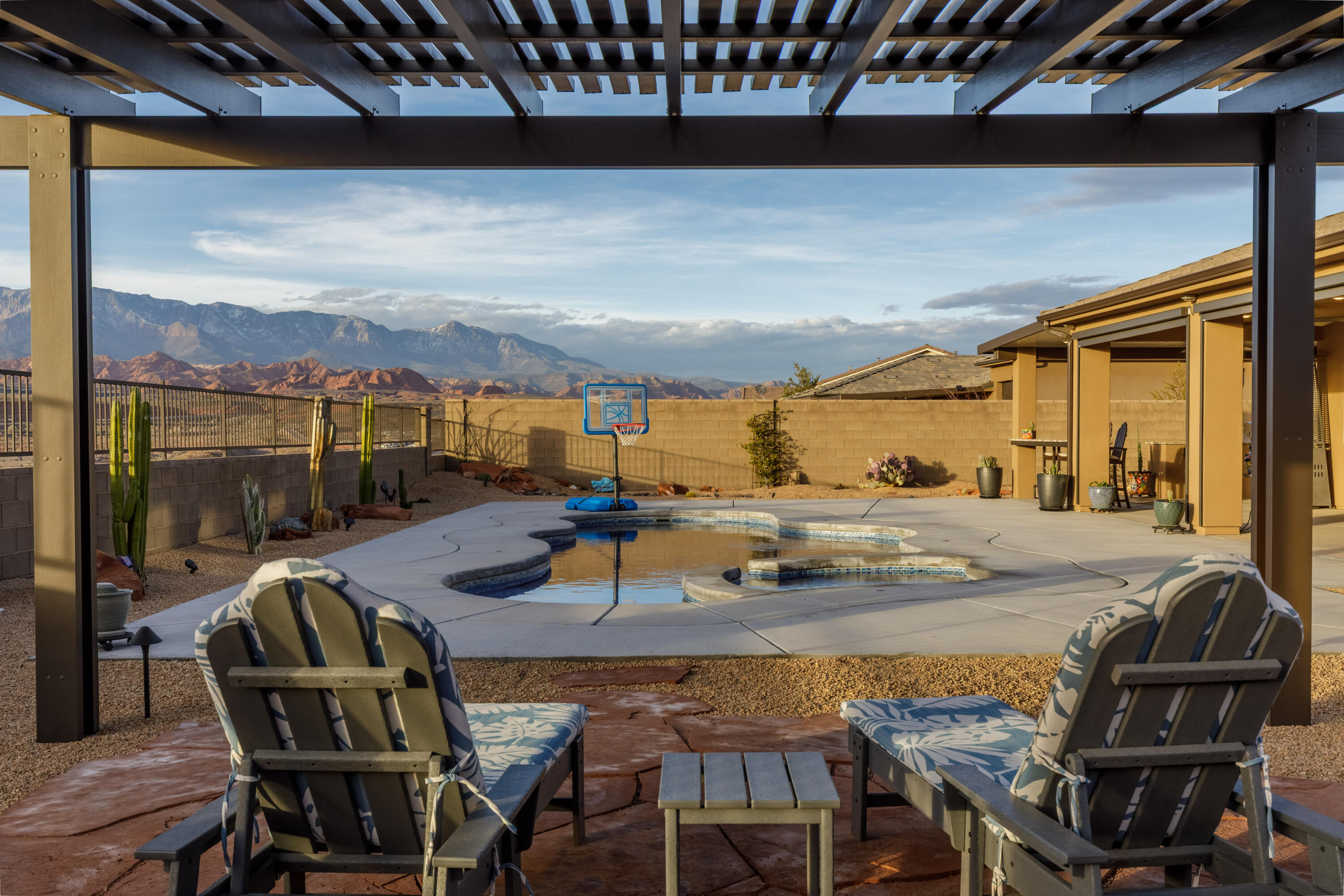 VIEWS AT CORAL CANYON - Residential