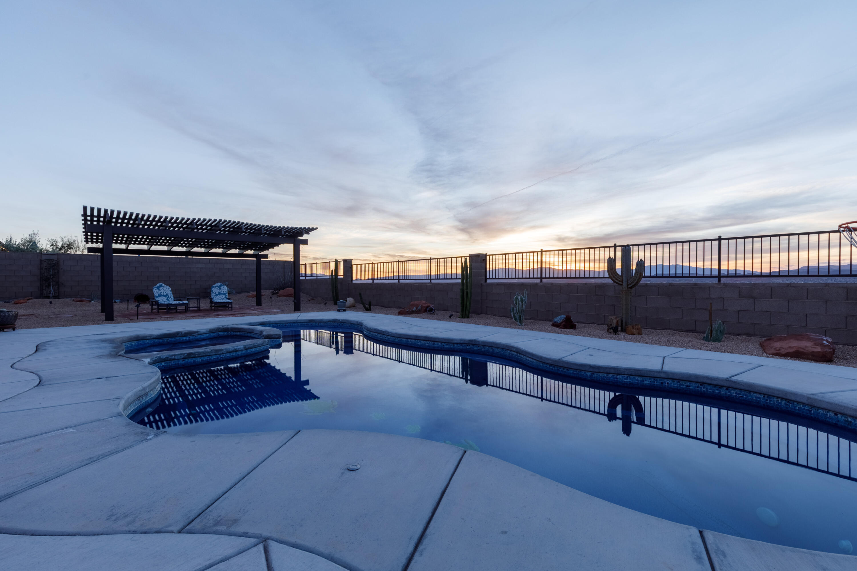 VIEWS AT CORAL CANYON - Residential