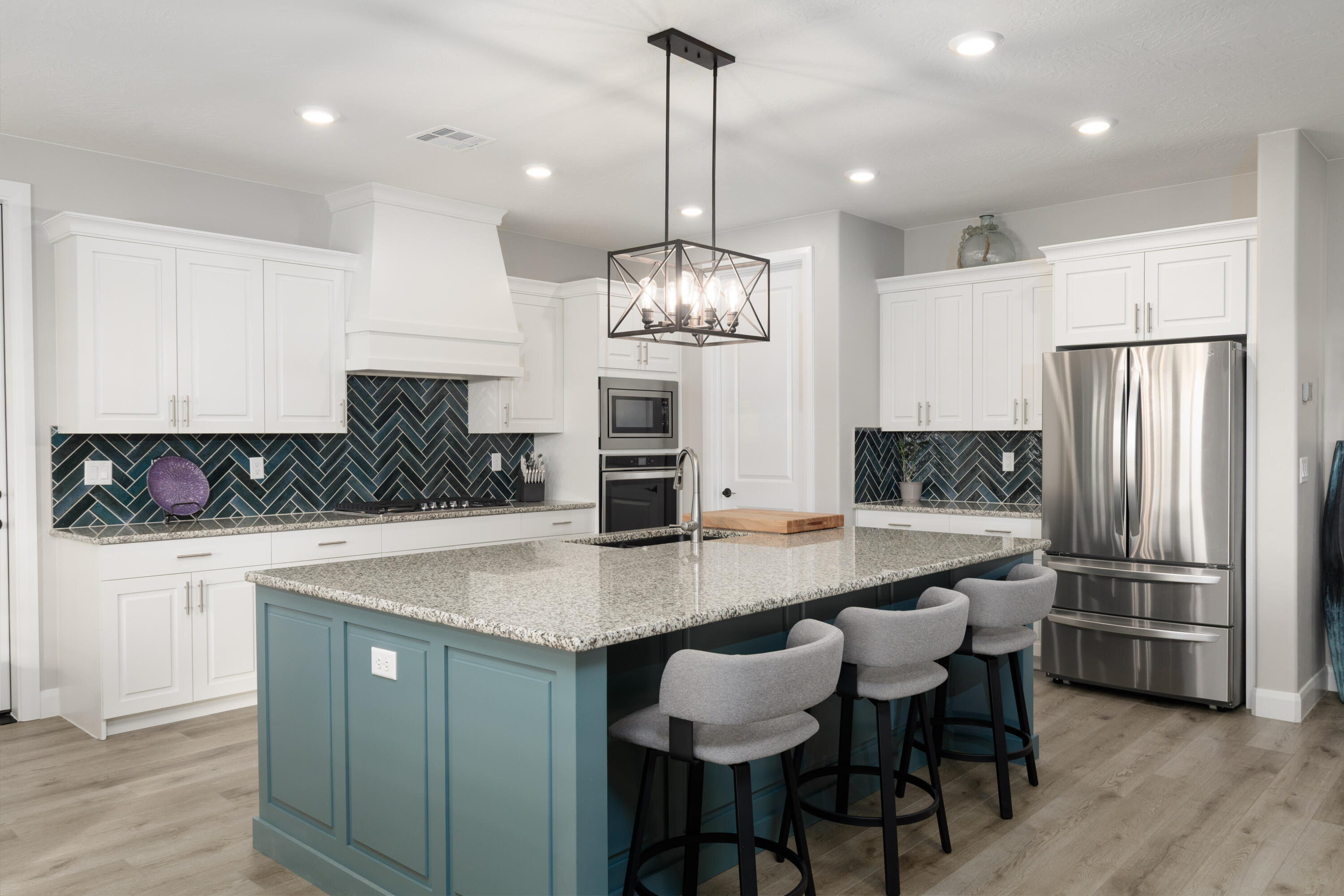 VIEWS AT CORAL CANYON - Residential