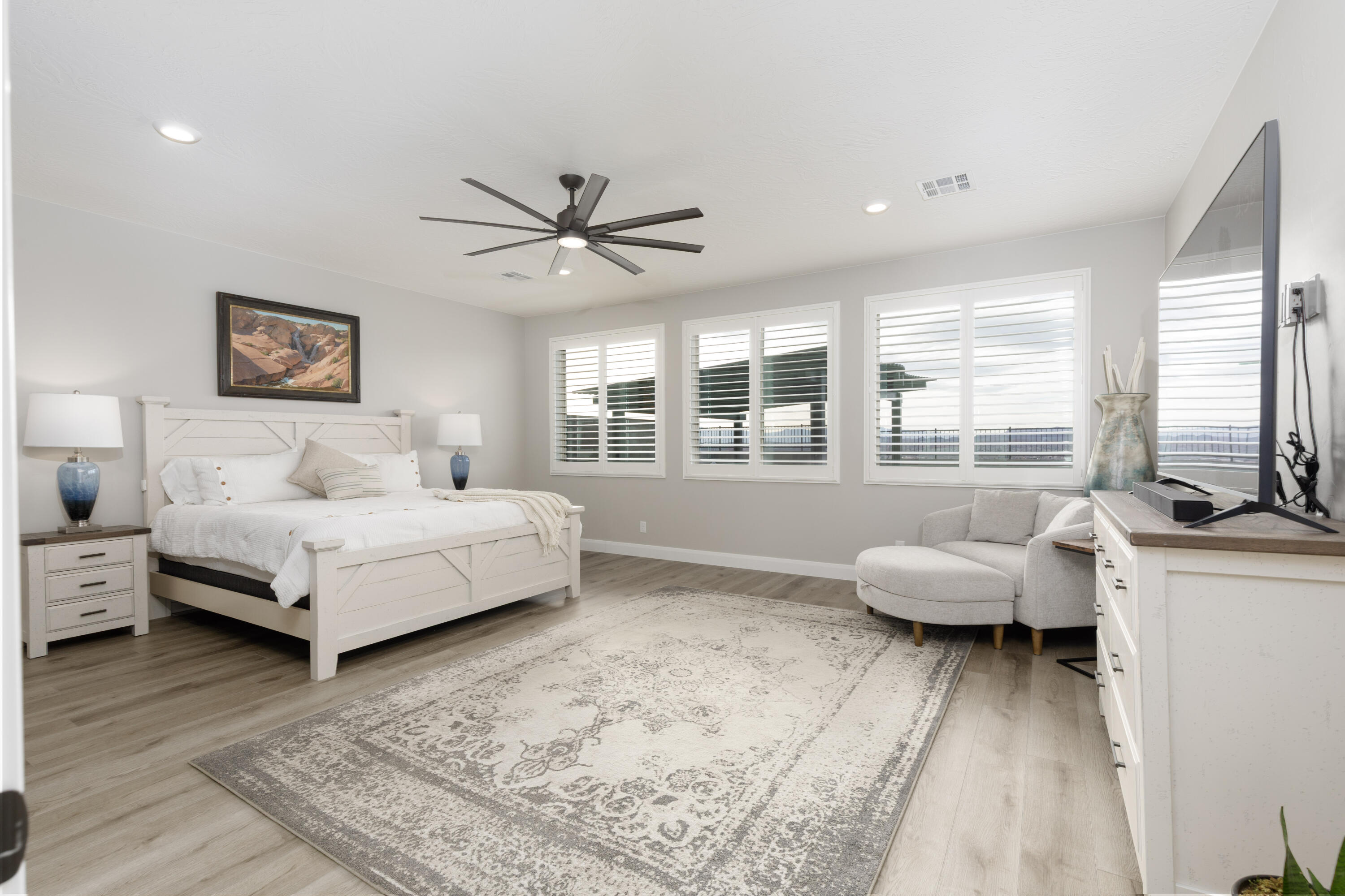 VIEWS AT CORAL CANYON - Residential