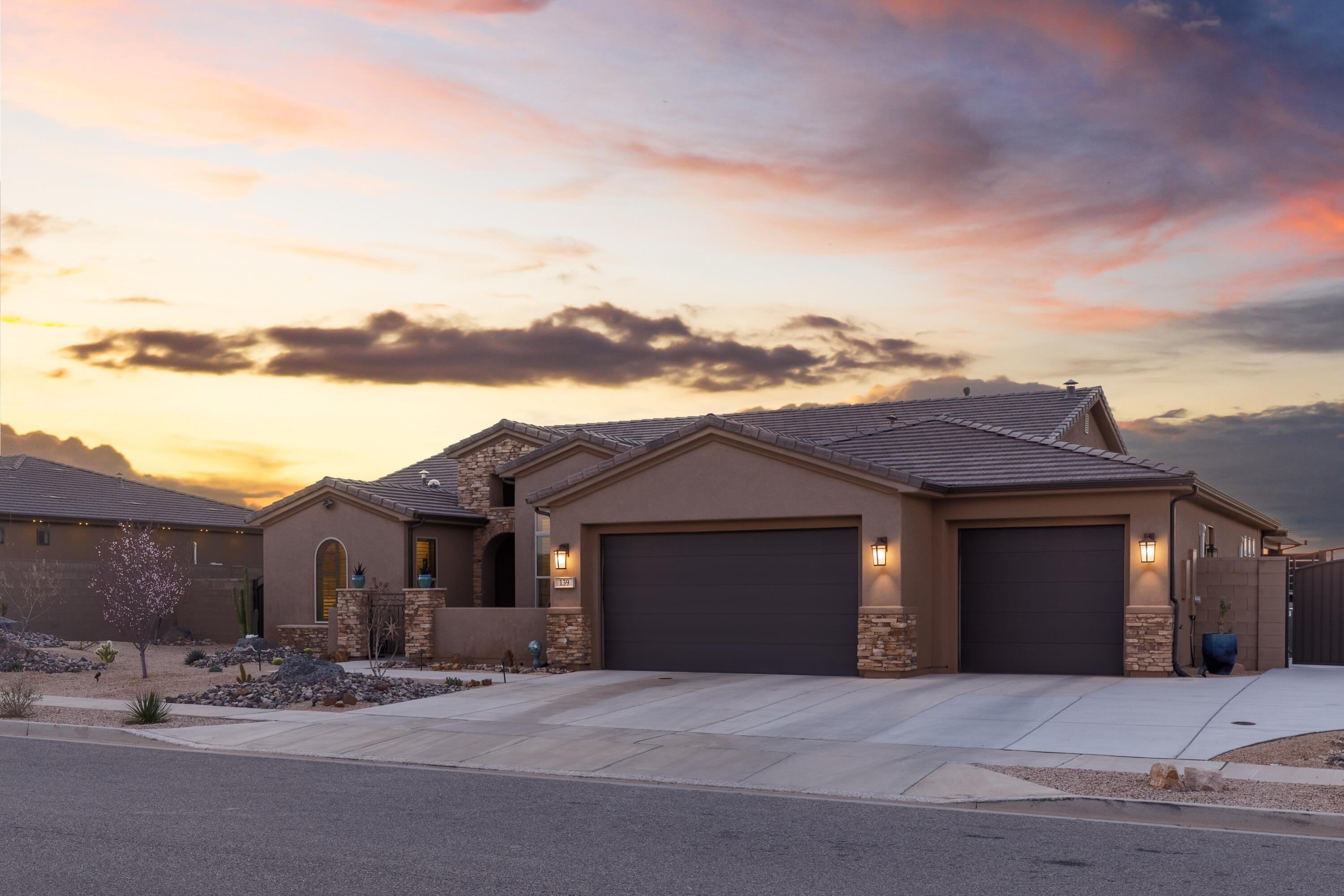 VIEWS AT CORAL CANYON - Residential