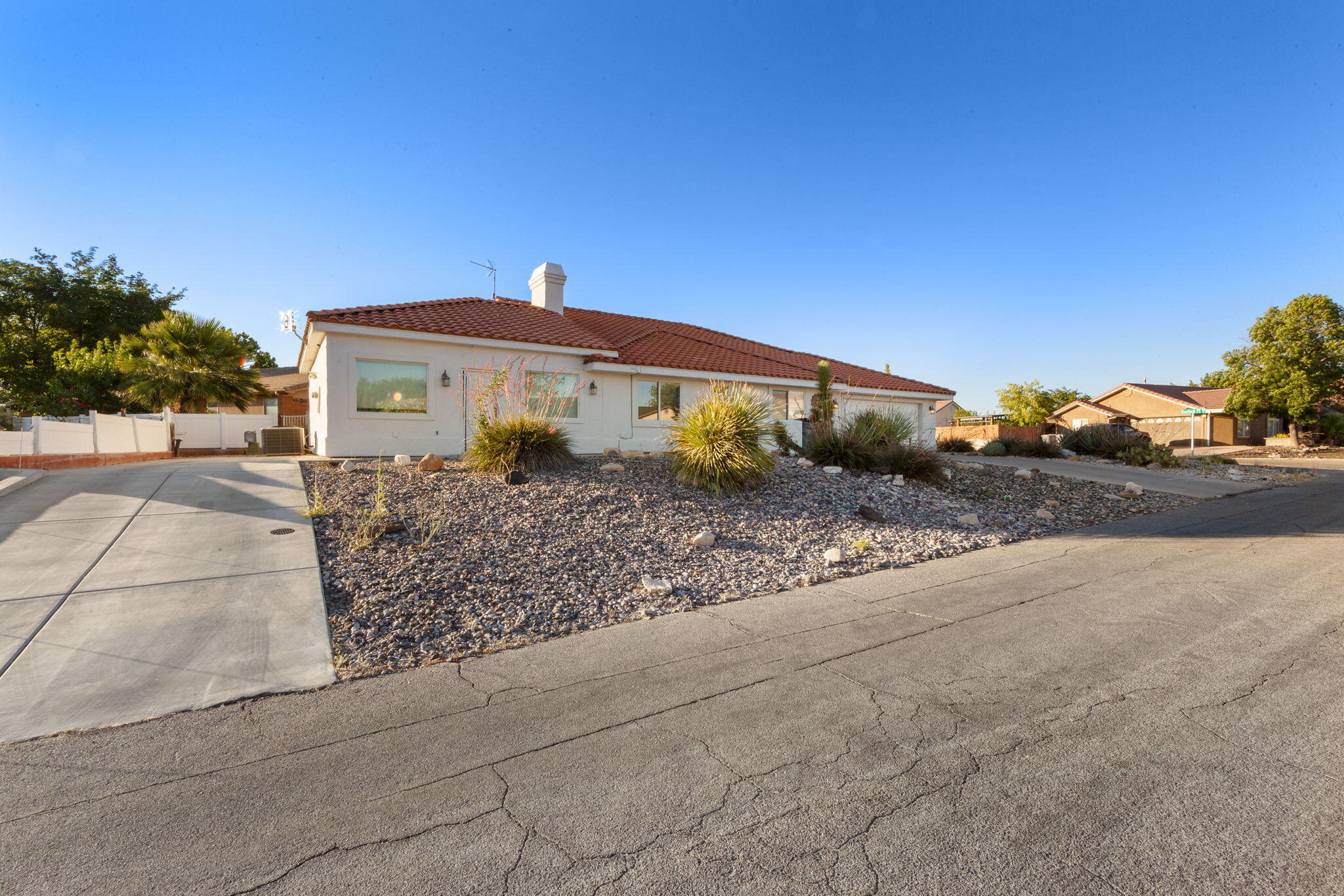 BLOOMINGTON HILLS - Residential