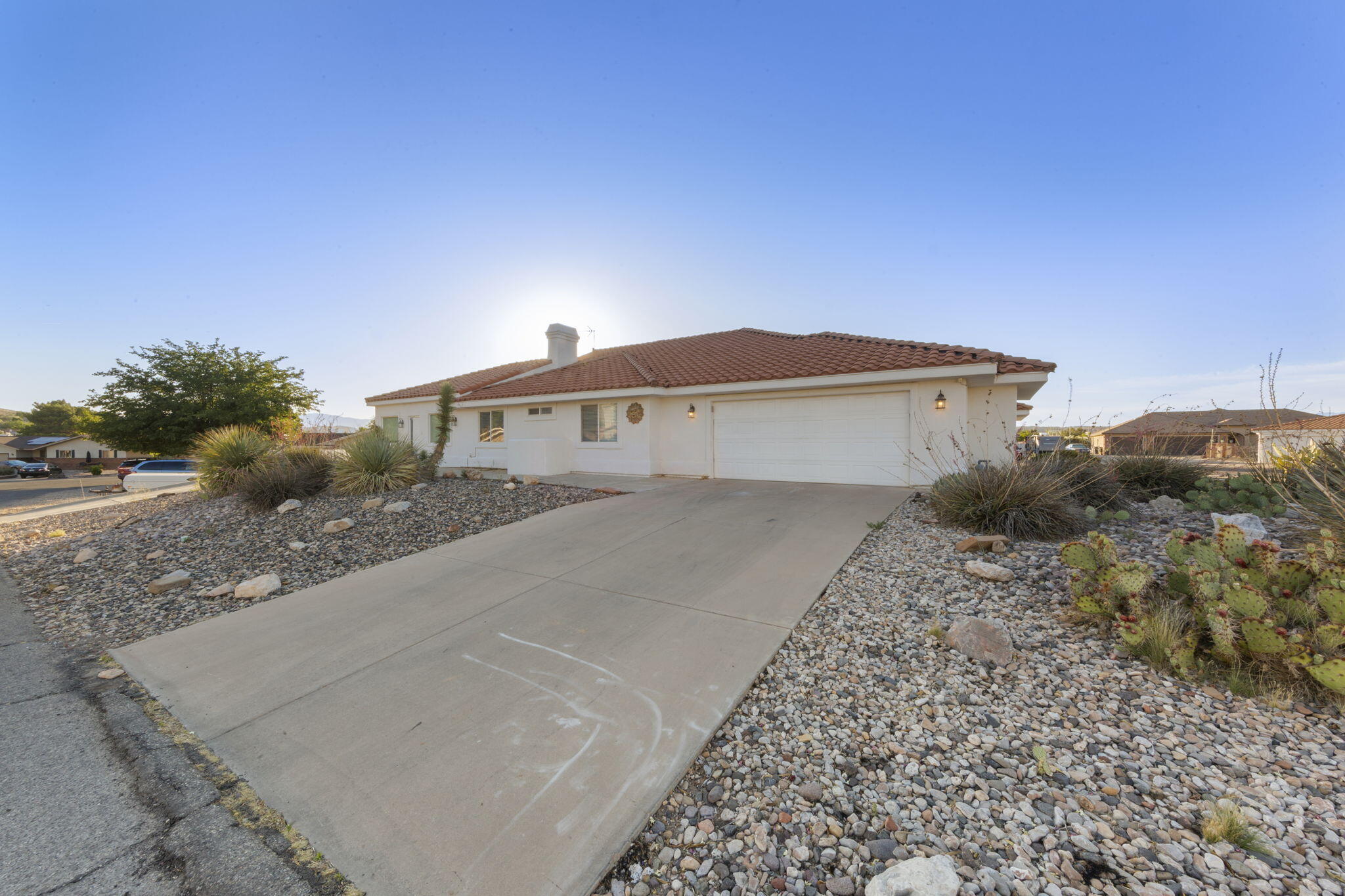 BLOOMINGTON HILLS - Residential