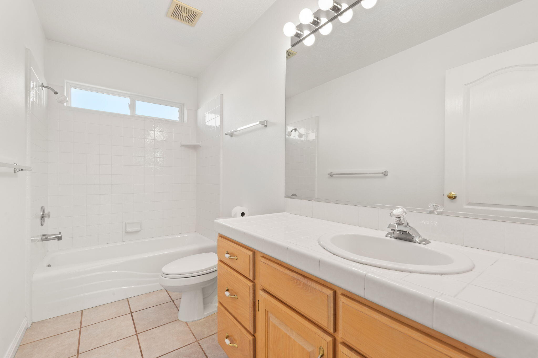 BLOOMINGTON HILLS - Residential