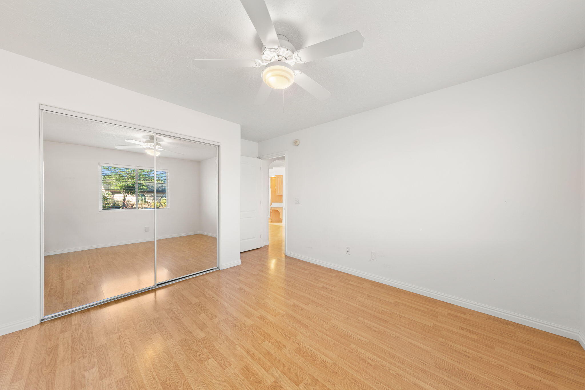 BLOOMINGTON HILLS - Residential