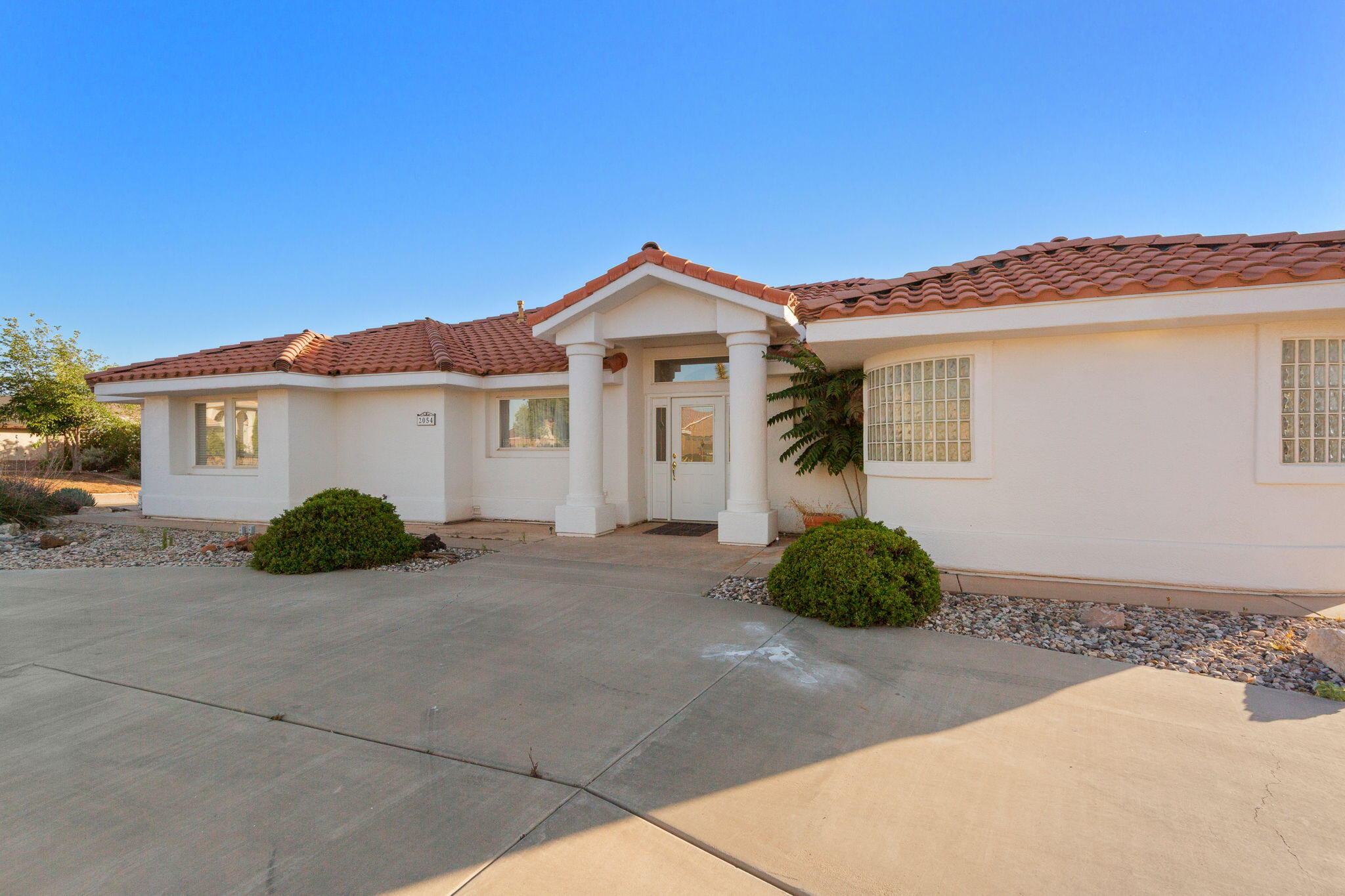 BLOOMINGTON HILLS - Residential