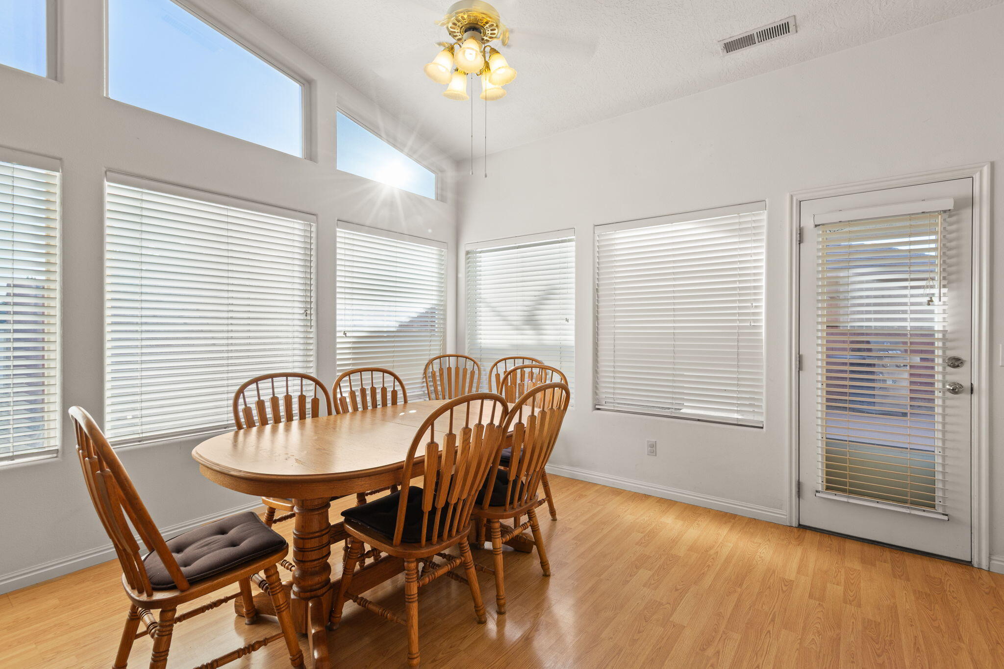 BLOOMINGTON HILLS - Residential