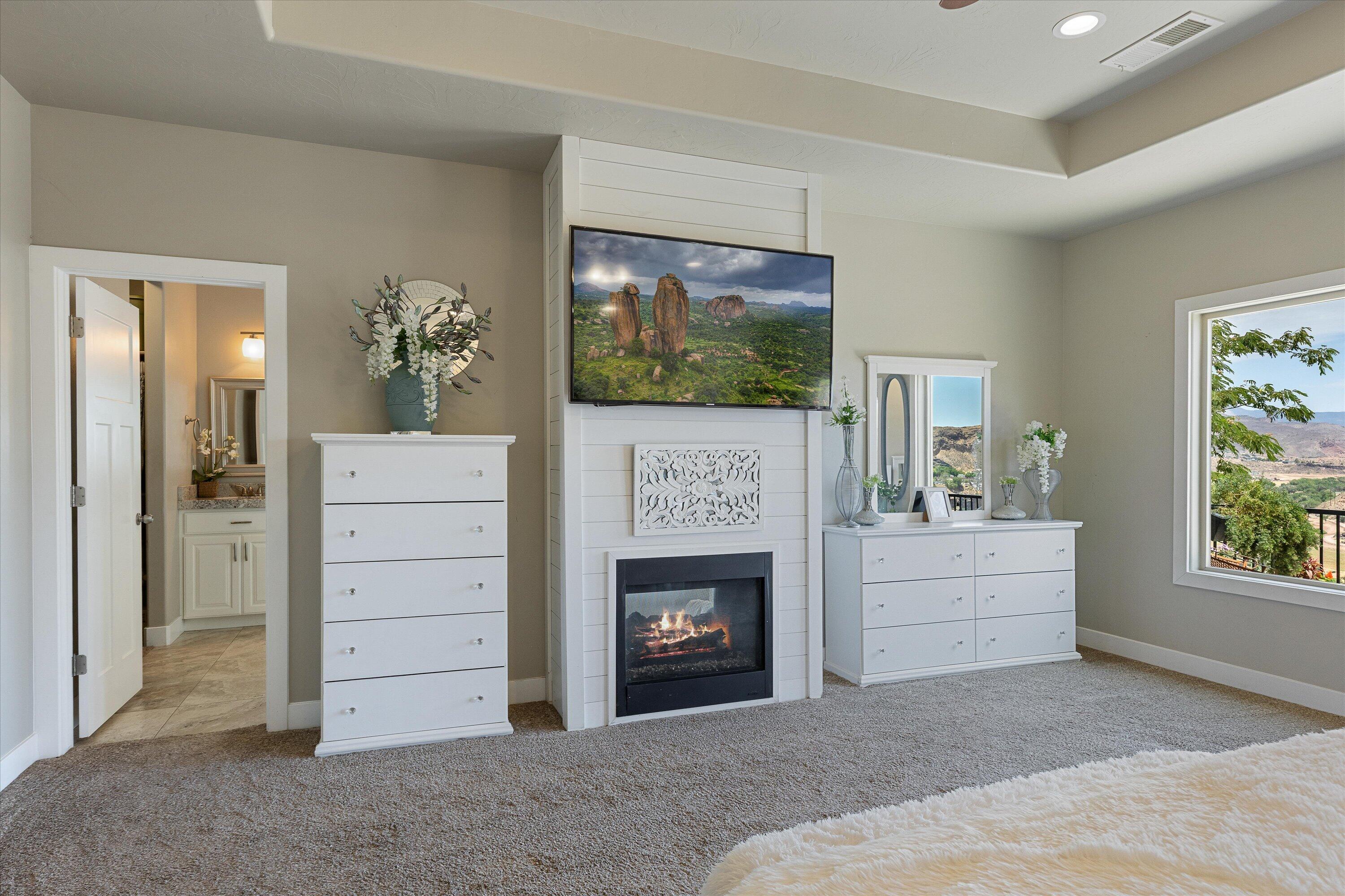 SUNSET RIDGE - Residential