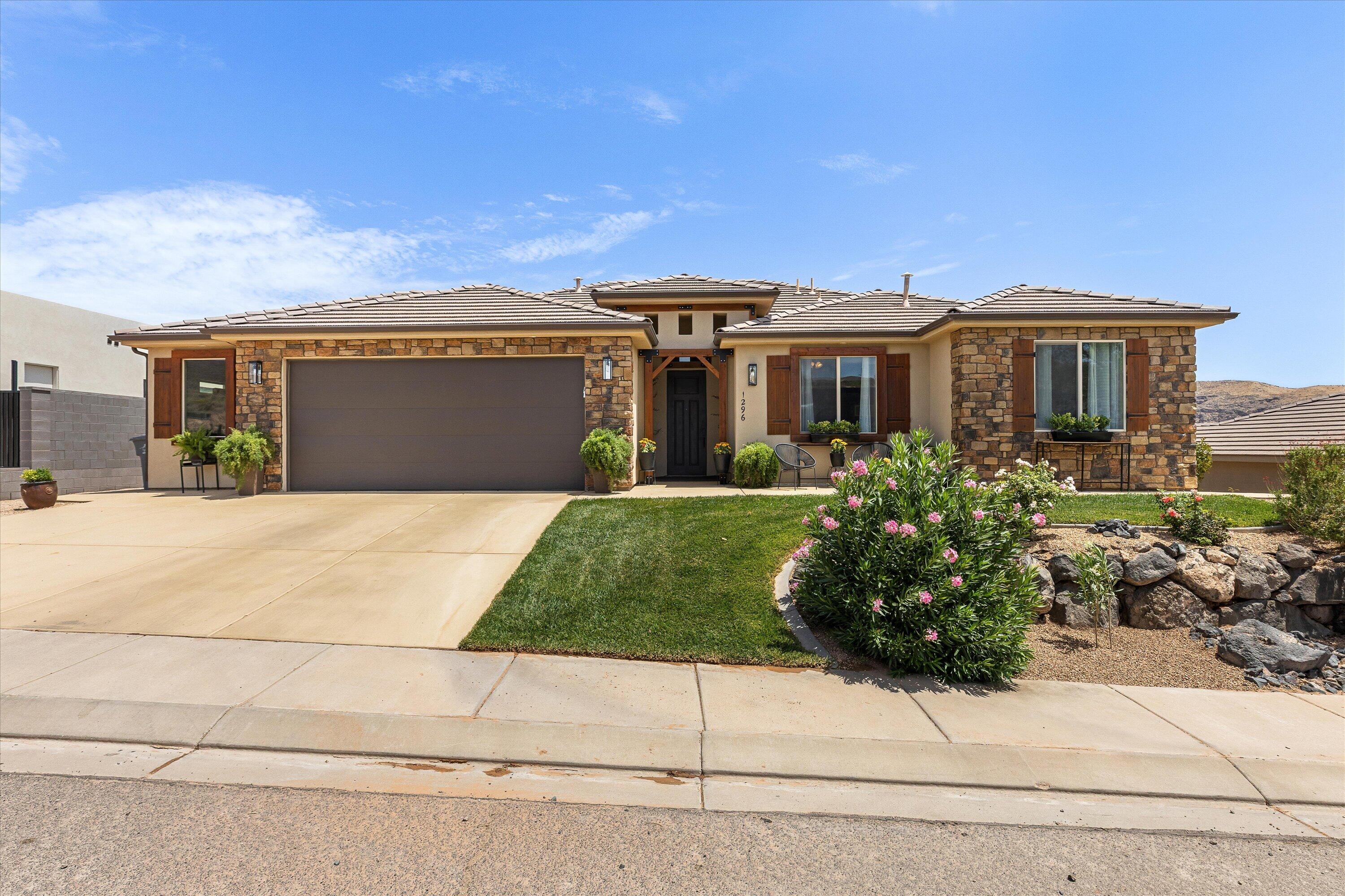 SUNSET RIDGE - Residential